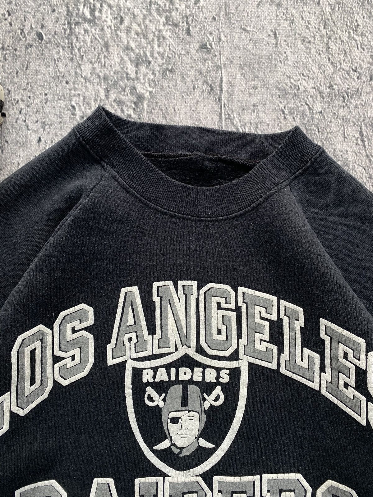 NFL × Vintage Sweatshirt Vintage NFL 90’ raiders Los Angeles Streetwear Size US M / EU 48-50 / 2 - 4 Thumbnail