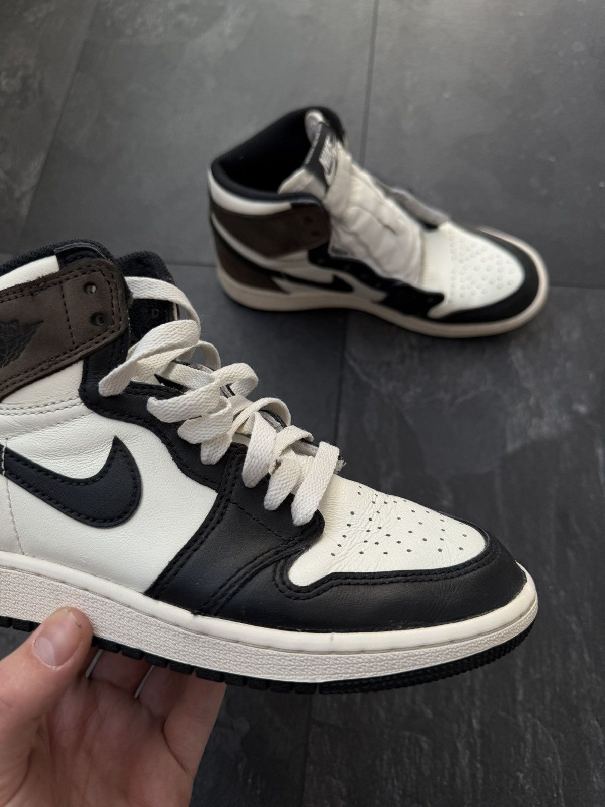 Jordan Brand × Nike × Vintage Nike Air Jordan 1 Retro High Dark Mocha Black Size US 4 / IT 34 - 3 Thumbnail