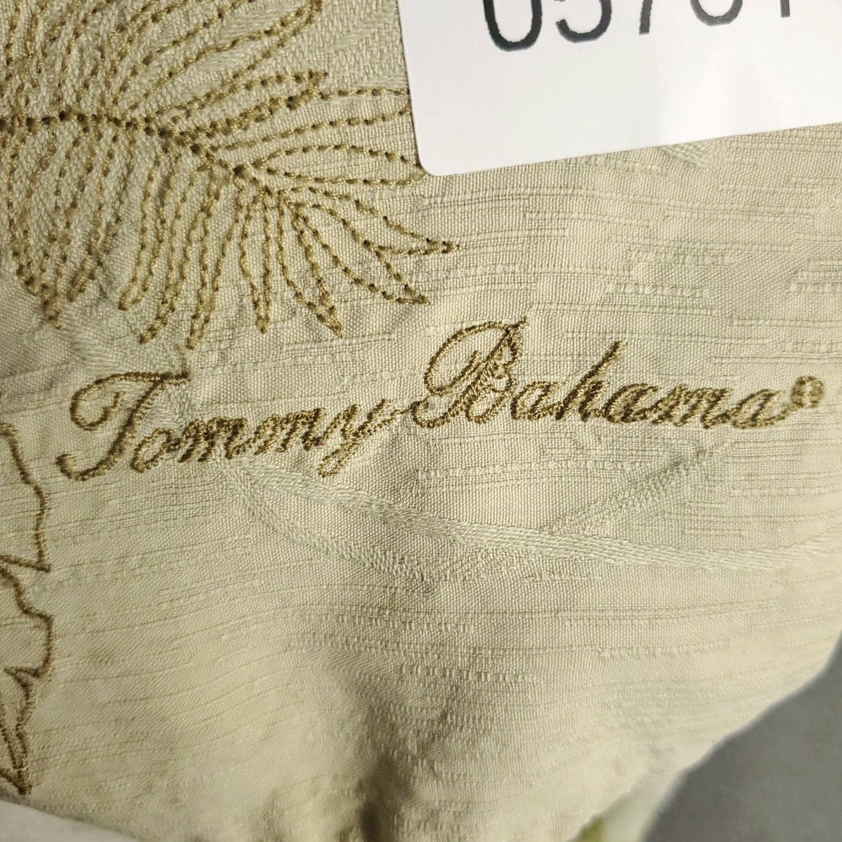 Tommy Bahama Tommy Bahama Shirt Mens XL Beige Silk Hawaiian Button Up Short Sleeve Shirt Size US XL / EU 56 / 4 - 7 Thumbnail
