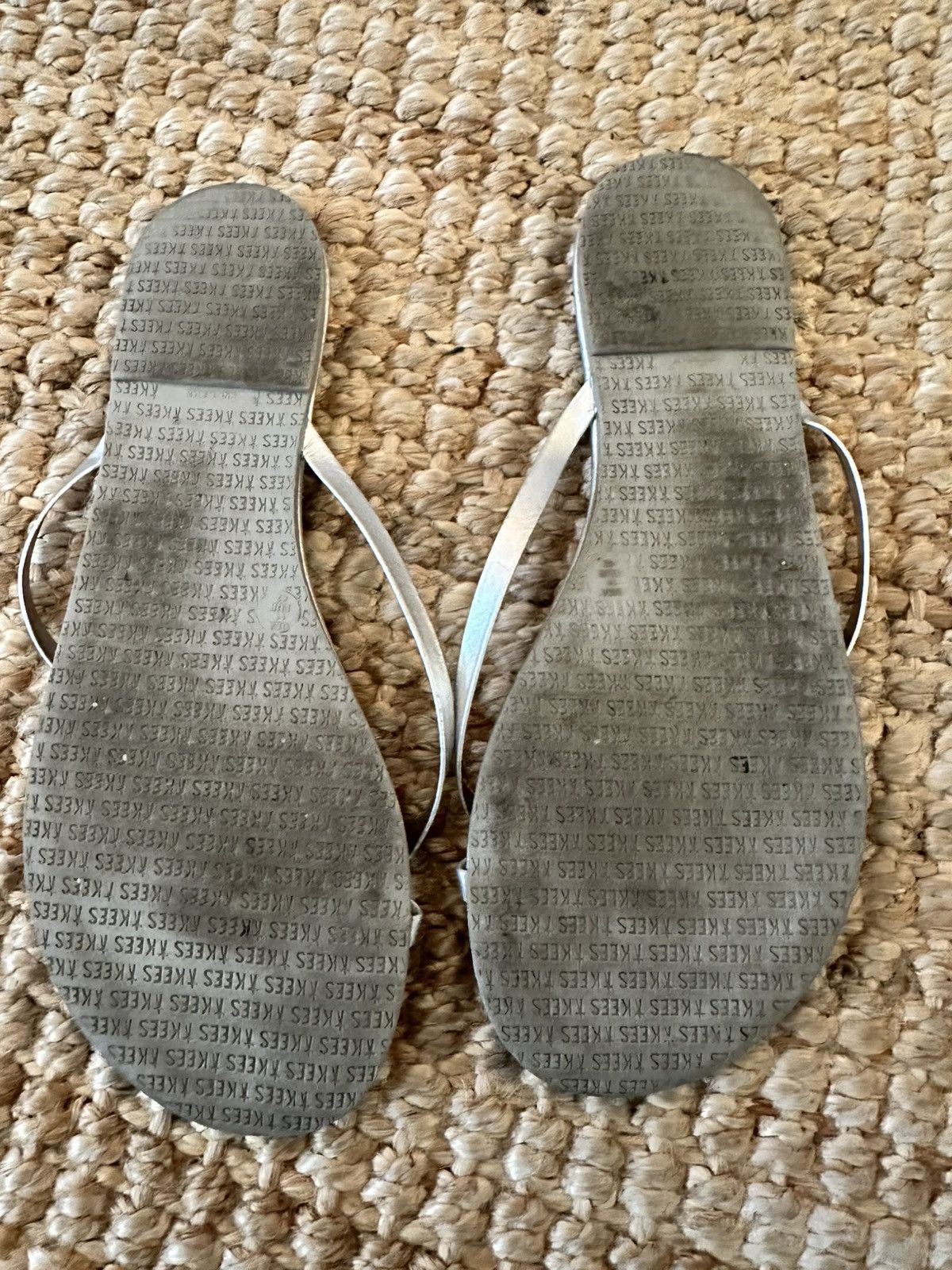 Other TKEES Riley Metallics Silver Flip-Flops size 12 Size US 12 / IT 42 - 7 Thumbnail