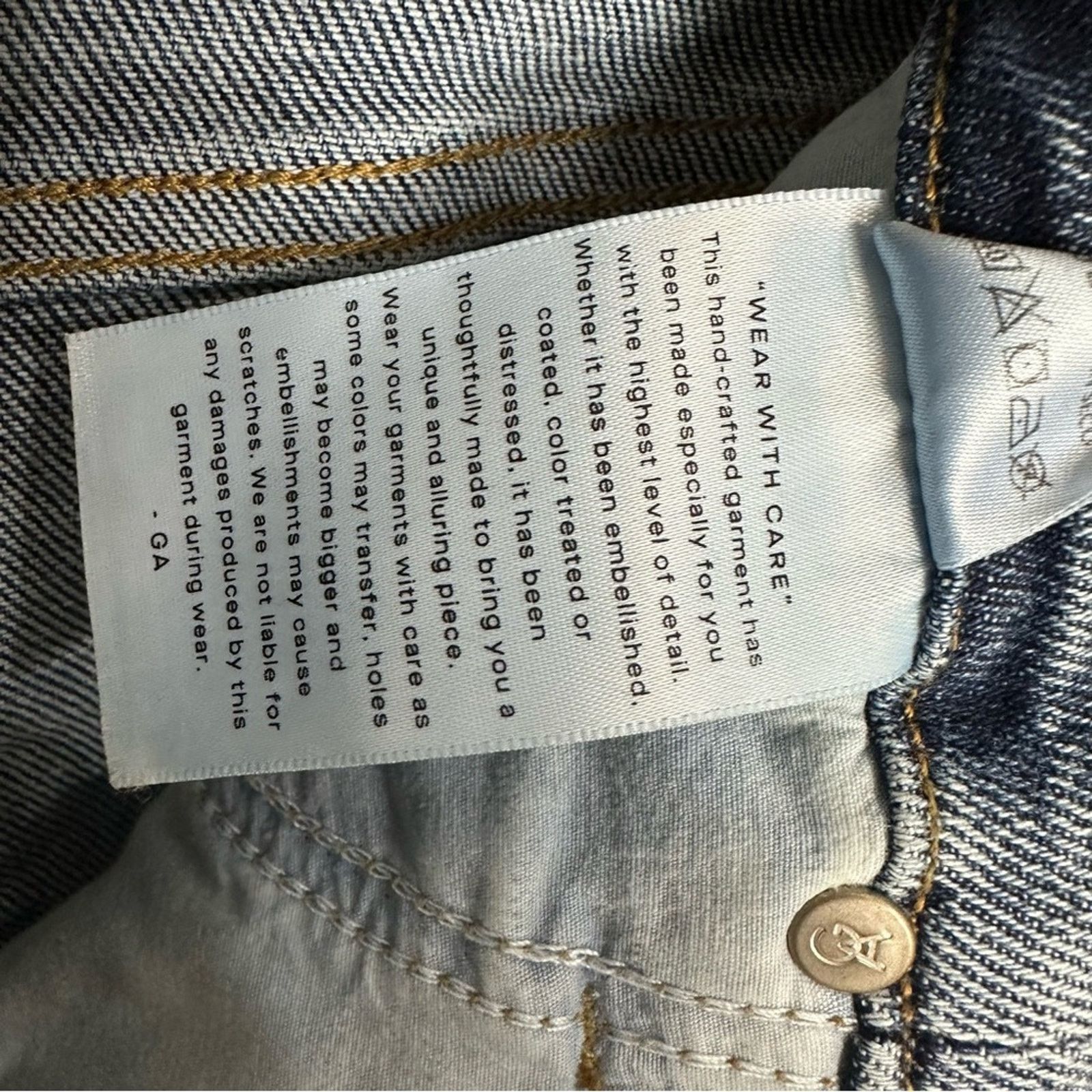Good American Good American Good Crop Jeans Distressed Medium Wash Size 6 Size 28" / US 6 / IT 42 - 14 Thumbnail