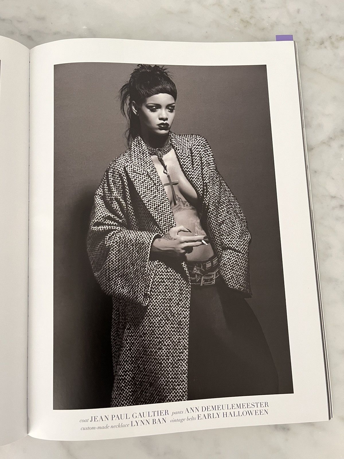 Other RIHANNA 032c MAGAZINE 25th ISSUE BERLIN WINTER 2013/14 Size ONE SIZE - 8 Thumbnail