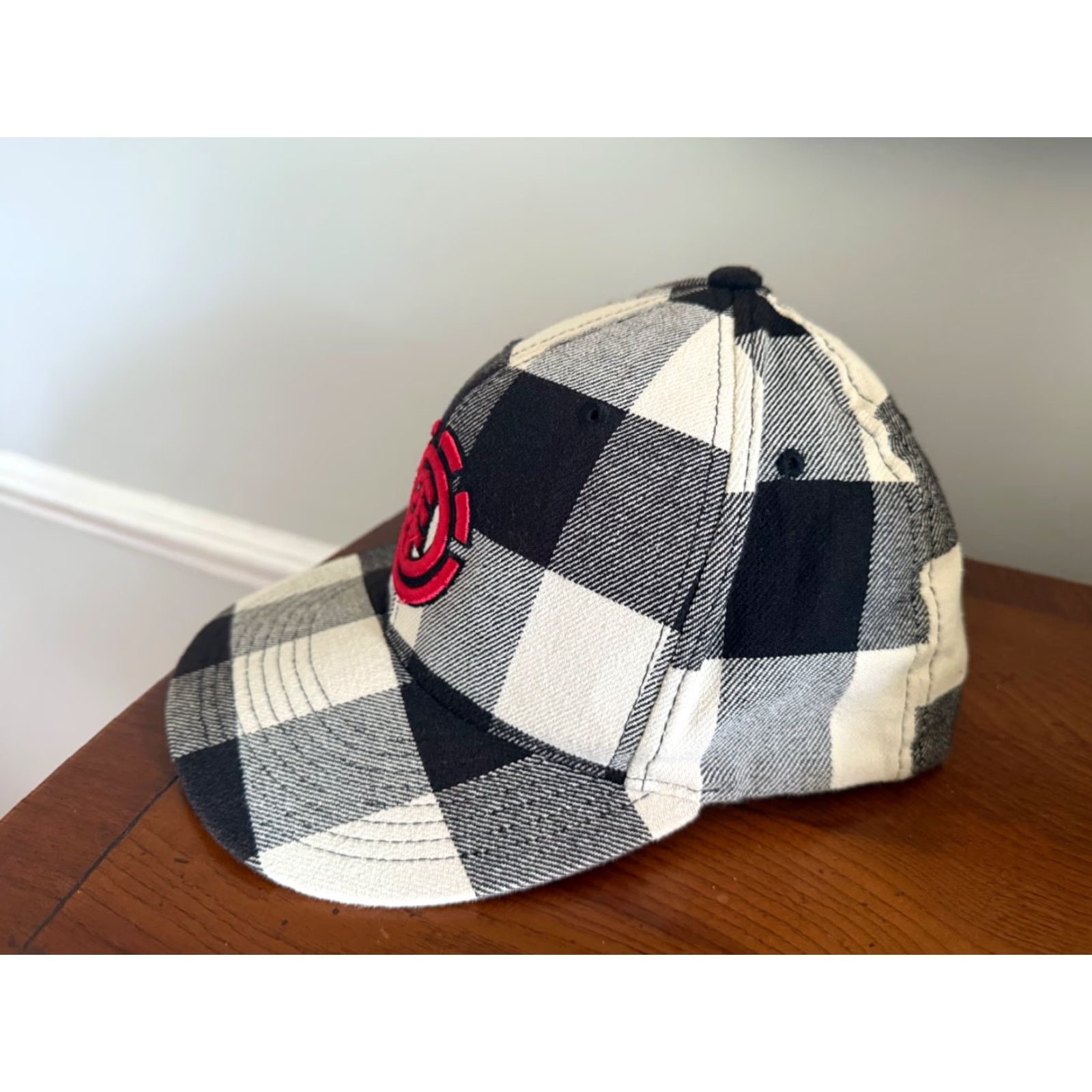 Element VINTAGE Element Skateboards Plaid Flex Fit Hap Cap 90s Baseball Cap Men One Size White Black Mens 90s Cap Size ONE SIZE - 2 Thumbnail