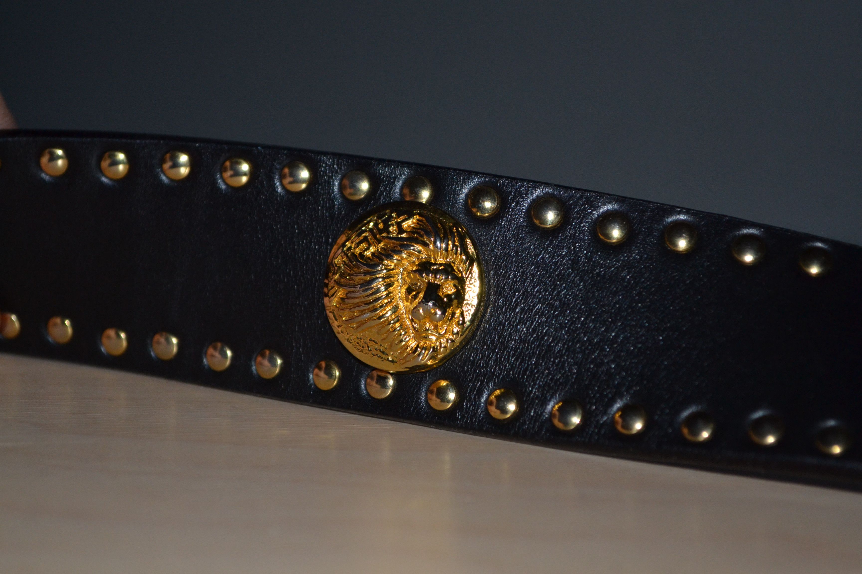 Versace × Versus Versace × Vintage Versace Gianni Versus Vintage Belt Lion Stud Leather 65/26 Size ONE SIZE - 15 Thumbnail
