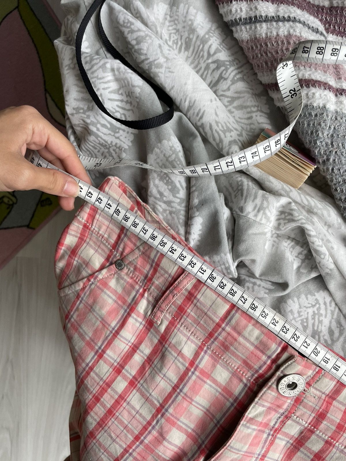 Guess Guess short Size 28" / US 6 / IT 42 - 16 Thumbnail