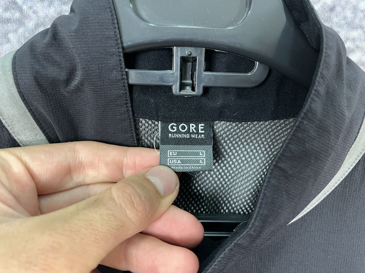 GOREWEAR Gore Running Wear Windstopper Convertible Nylon Jacket Sz L Size US L / EU 52-54 / 3 - 6 Thumbnail