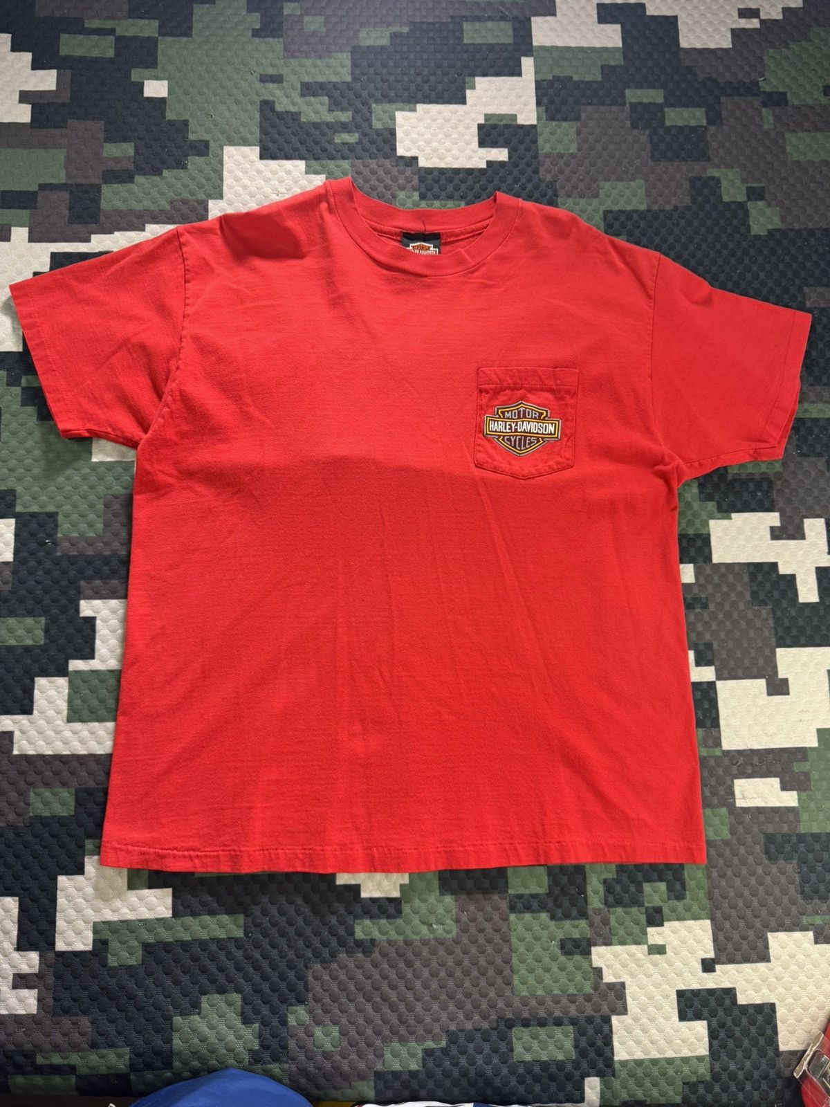 Harley Davidson VTG Harley Davidson Pacific Hawaii Red XL USA Tshirt Size US XL / EU 56 / 4 - 1 Thumbnail