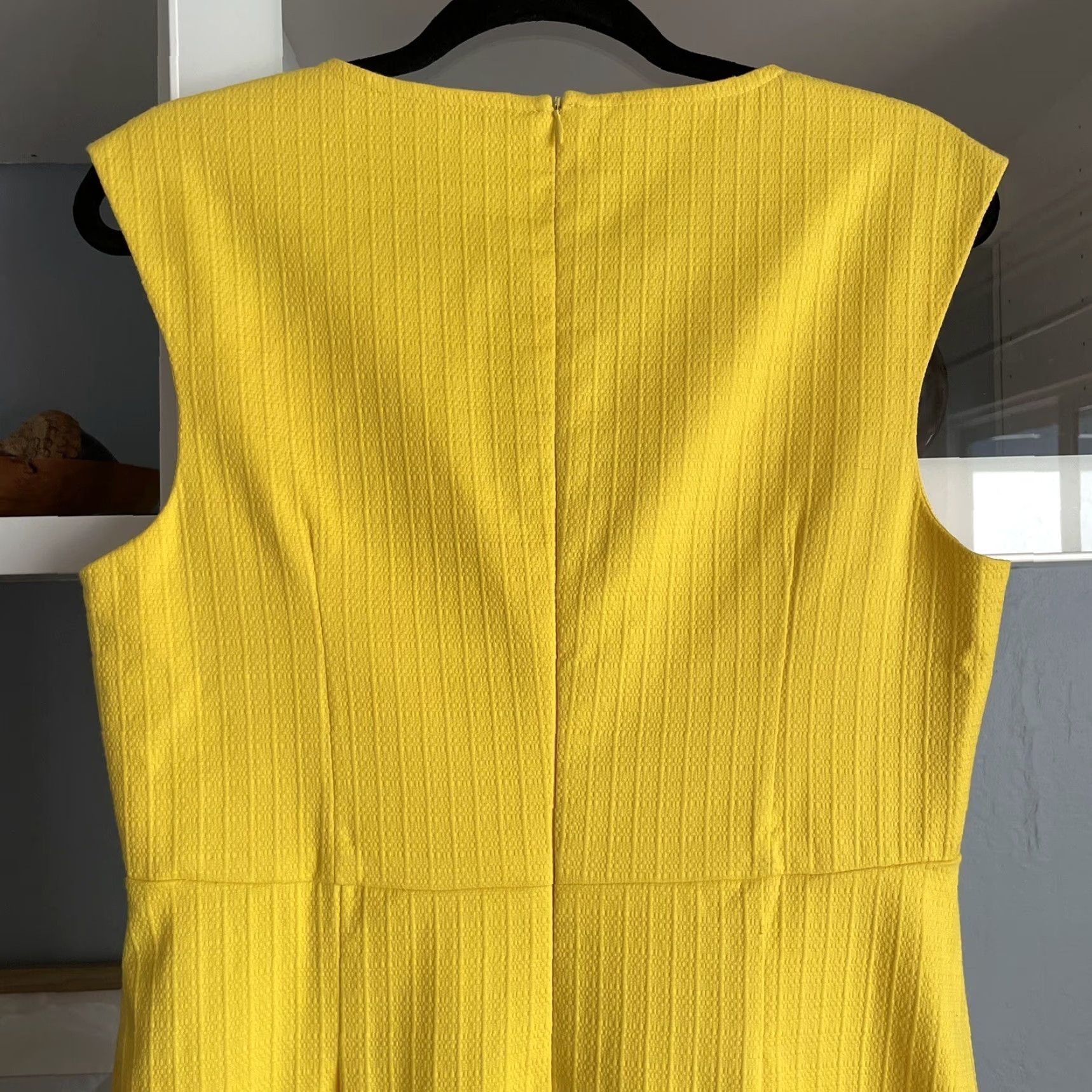 Trina Turk Trina Turk Women's Dress Sheath Casual V-Neck Sleeveless Zip 10 Yellow Knit Cotton Elastane Modern Size L / US 10 / IT 46 - 5 Thumbnail