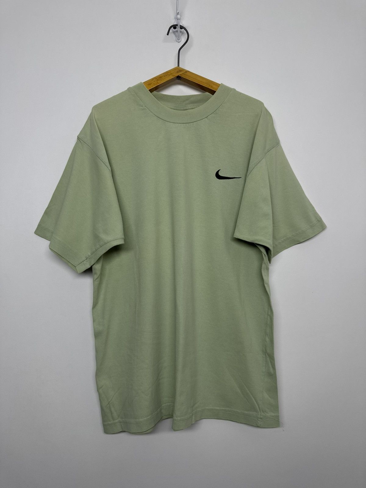 Nike Vintage Nike Swoosh Green T-Shirt 90’s Size US S / EU 44-46 / 1 - 4 Thumbnail