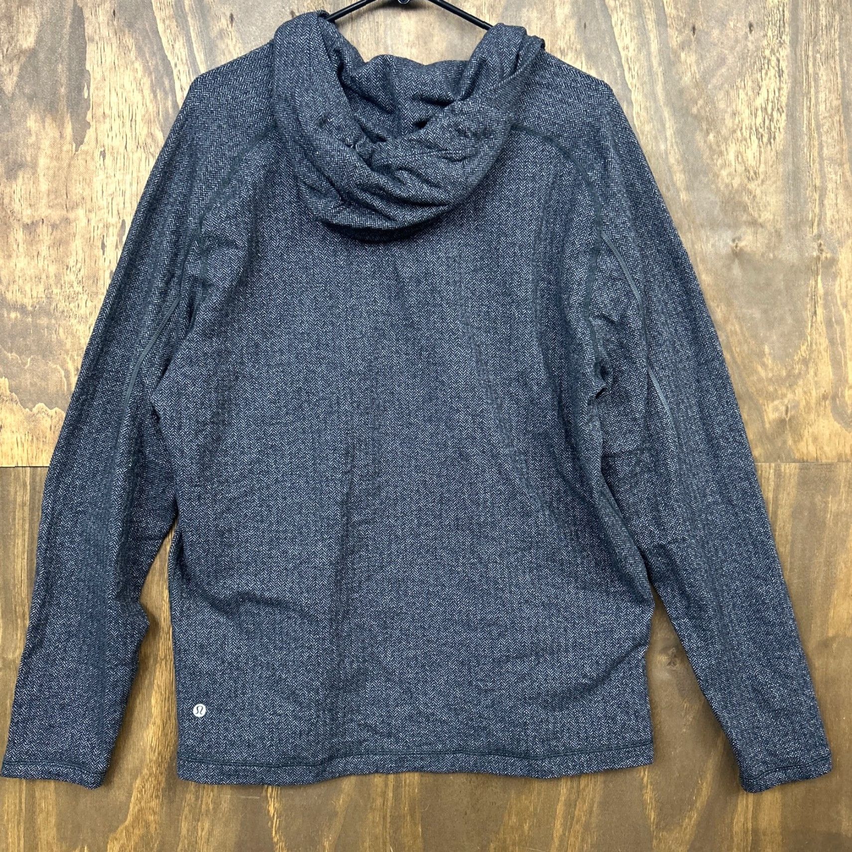 Lululemon Lululemon Mens Sweatshirt Gray Pullover 1/4 Zip Surge Stretch Hooded Zip Sweat Session L Size US L / EU 52-54 / 3 - 7 Thumbnail