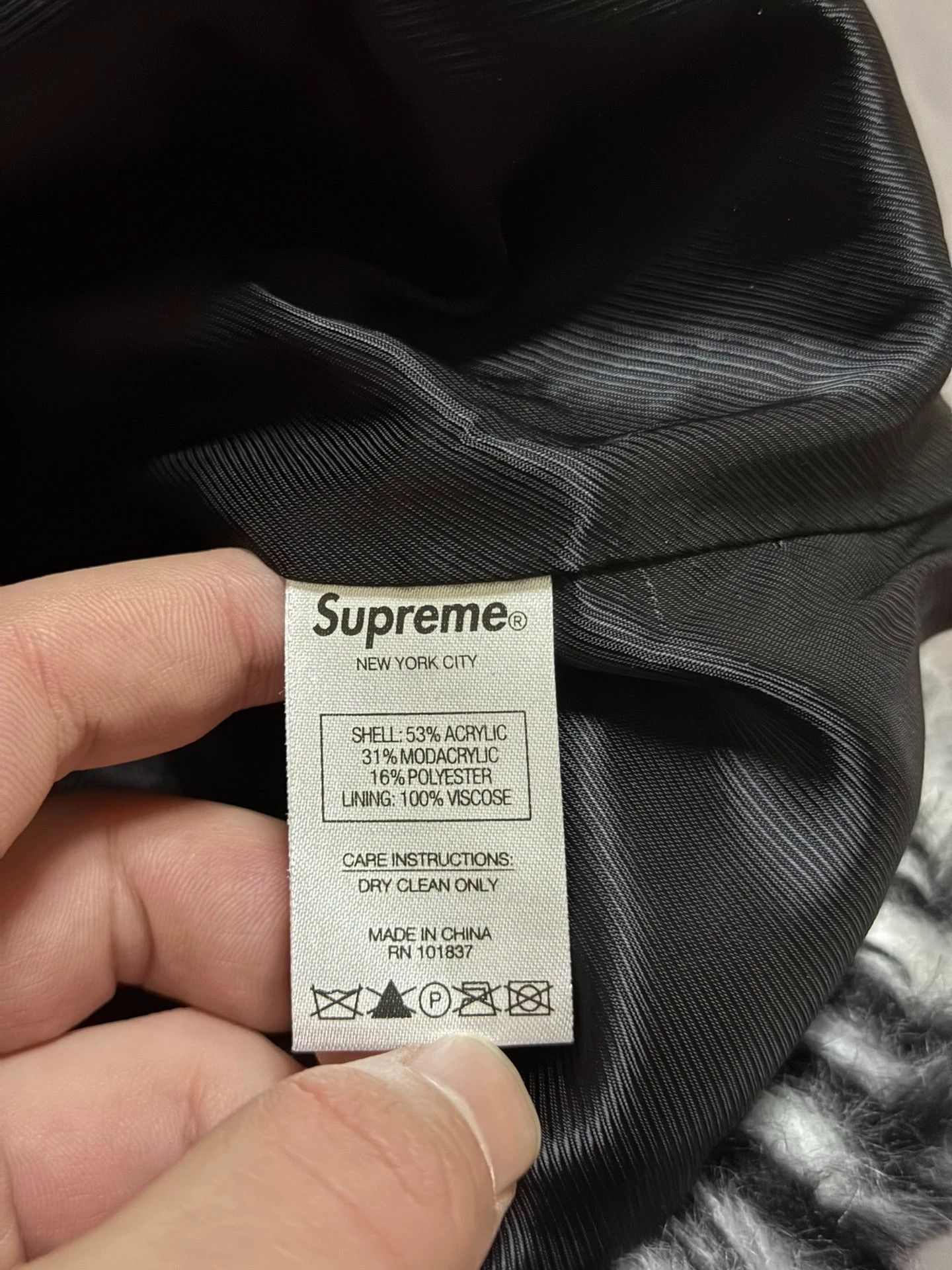 Supreme Supreme Bandana Fur Bomber Jacket M New Size US M / EU 48-50 / 2 - 4 Thumbnail