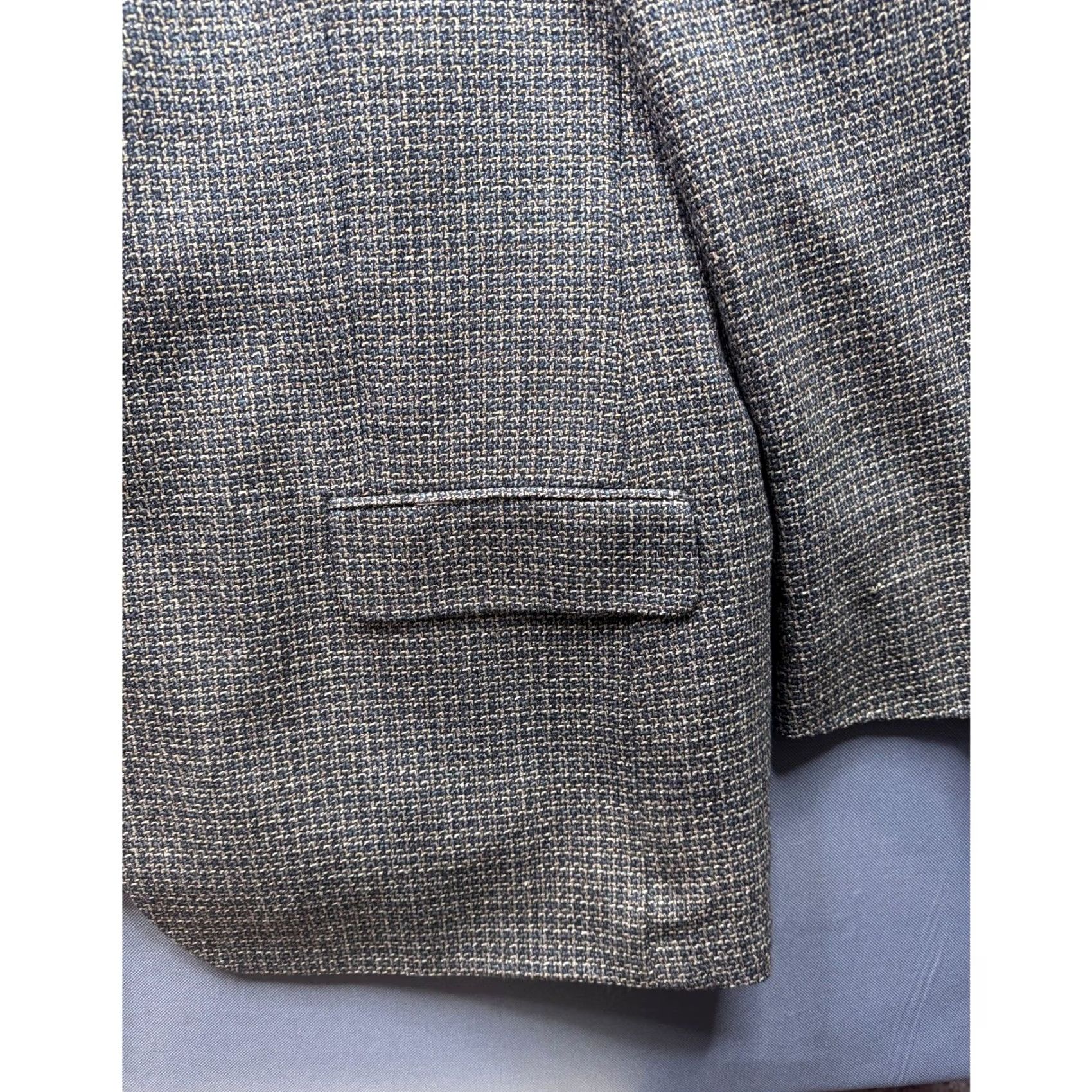 Yves Saint Laurent VINTAGE Yves Saint Laurent Blazer Men Wool Silk Blend Tweed Geometric Notch Lapel Notch Single-Breasted Two-Button 43 Chest Regular Fit Brown Size 42R - 4 Thumbnail