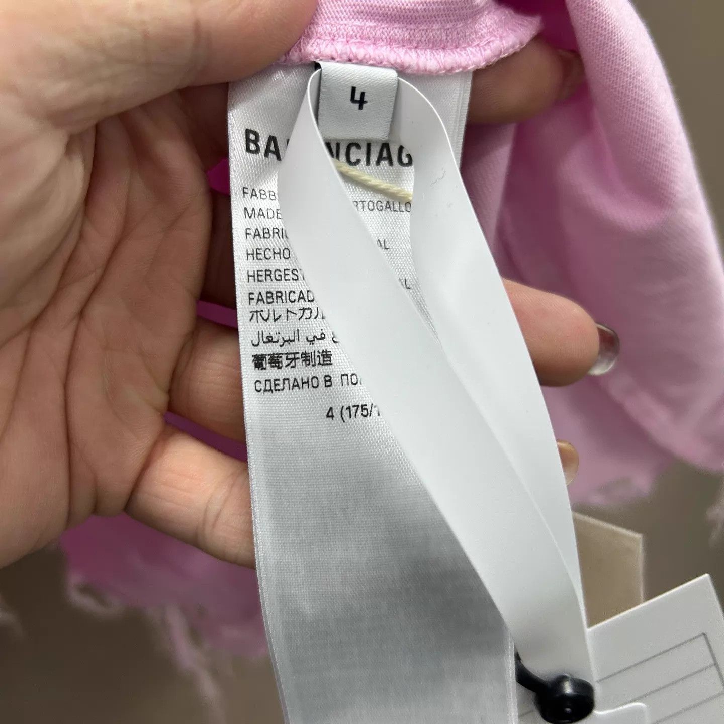 Balenciaga Balenciaga 24 SS Destroyed Embroidered Logo Tee 4 New Size S / US 4 / IT 40 - 4 Thumbnail