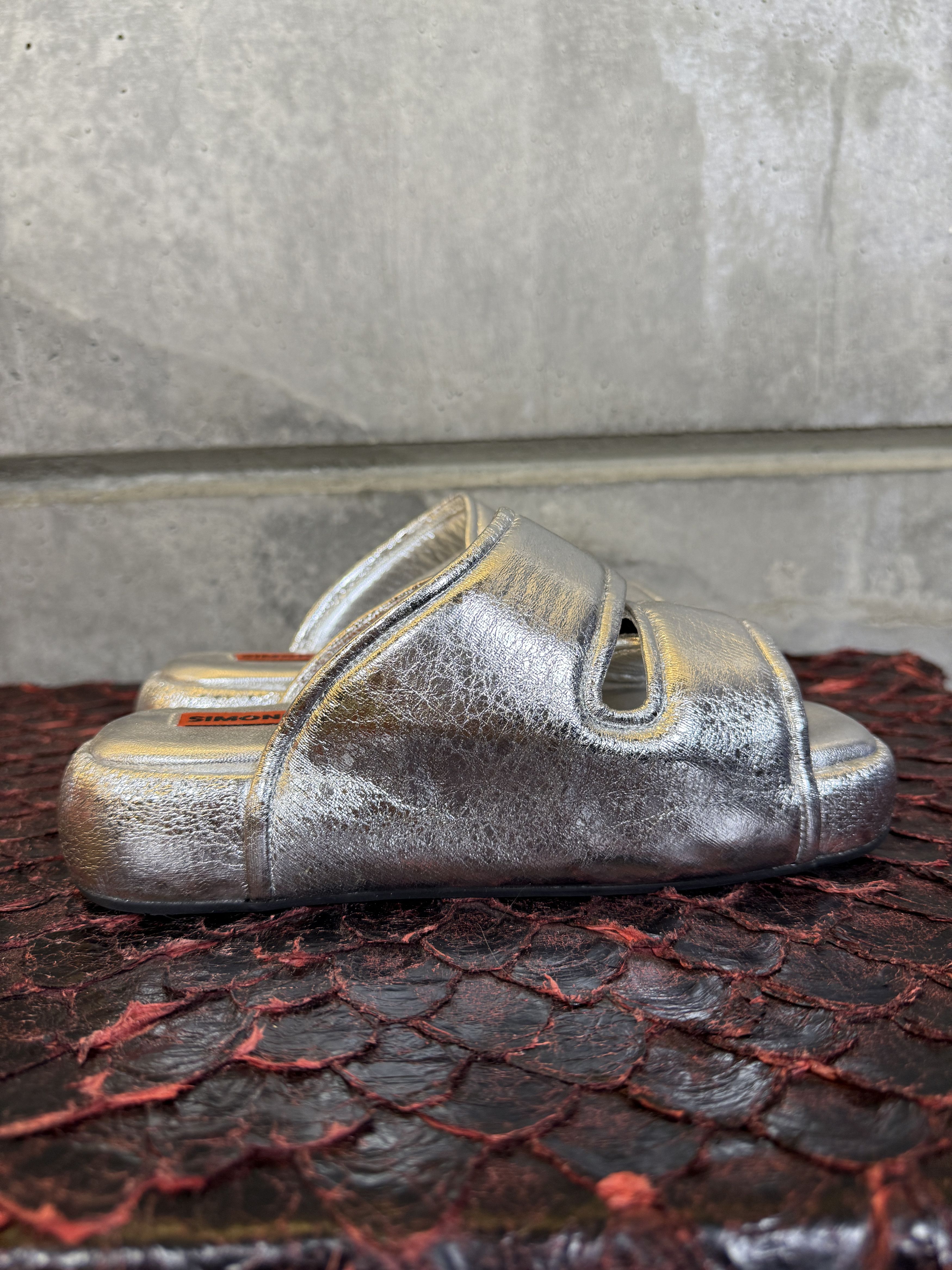 Simon Miller Simon Miller Cro Metallic Dual-Grip Slide Sandals Size US 6 / IT 36 - 8 Thumbnail