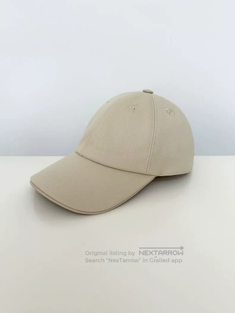 Louis Vuitton Louis Vuitton Metal logo beige simple casual fashion cap Size ONE SIZE - 4 Thumbnail