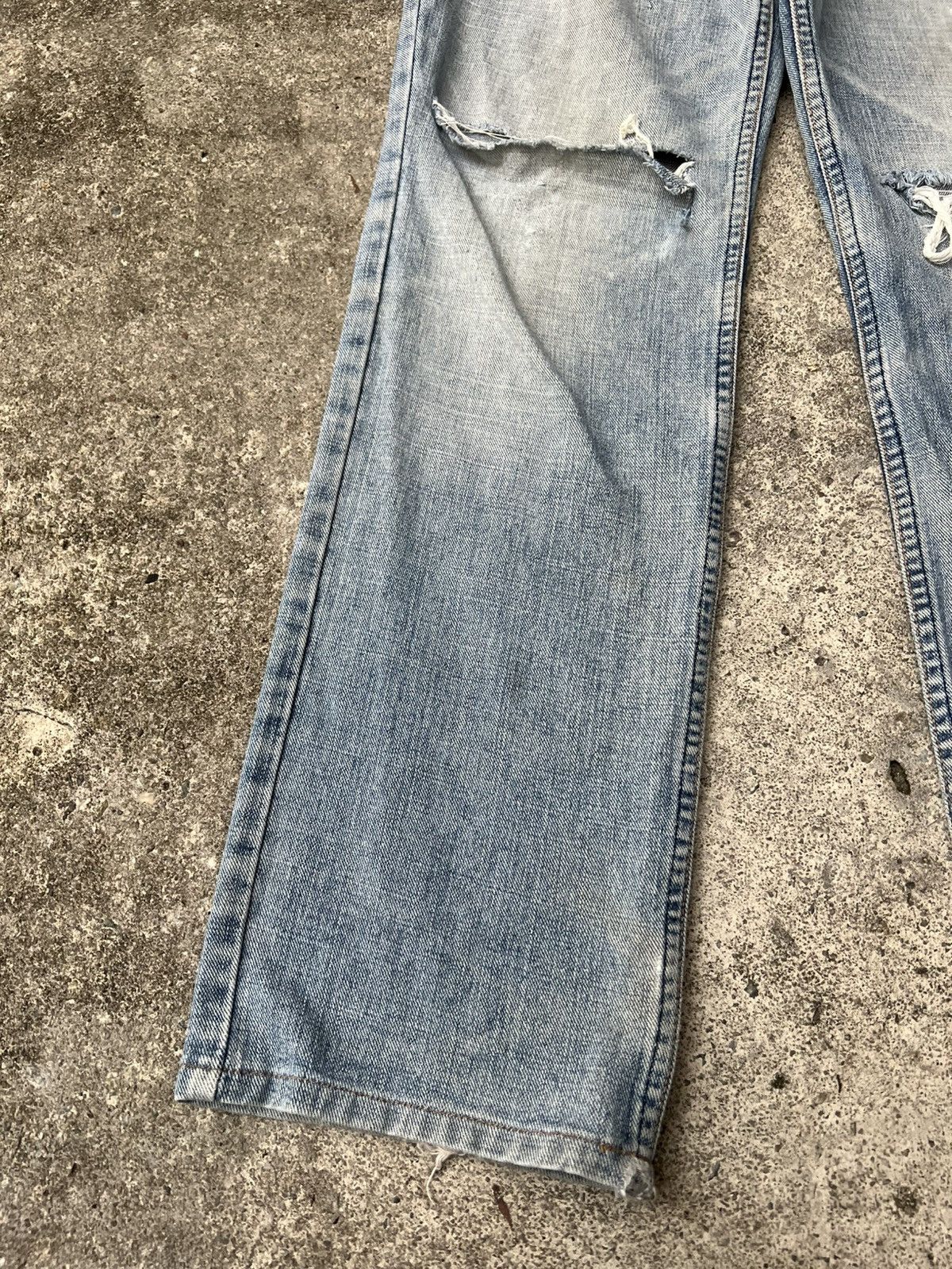 Levi's Vintage Levis 533 Distressed Light Wash Jean Size US 32 / EU 48 - 7 Thumbnail