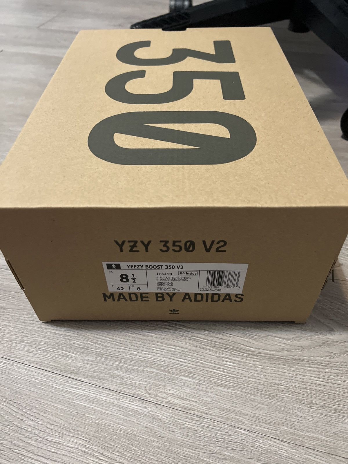 Yeezy Yeezy Boost 350 v2 Steel Grey Size US 8.5 / EU 41-42 - 1 Thumbnail