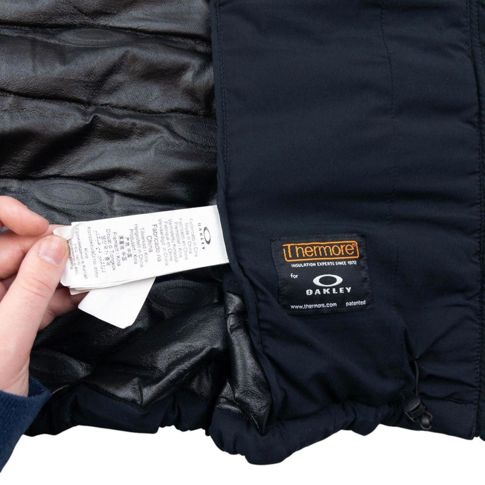 Oakley 2010s Oakley Thermore Puffer Jacket Size M Size US M / EU 48-50 / 2 - 7 Thumbnail