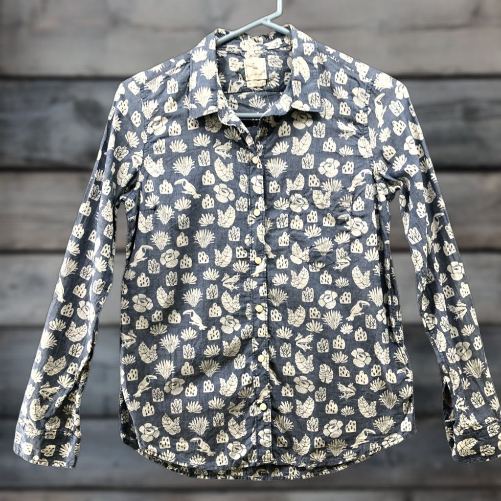 Gap Vintage Gap Women's XS Button-Up Shirt Tropical Floral Long Sleeve Lightweight Cotton Casual Summer Blue Size XS / US 0-2 / IT 36-38 - 1 Thumbnail