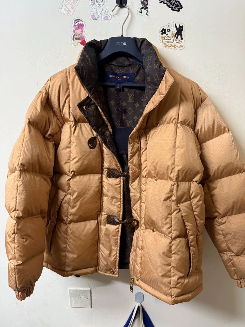 Louis Vuitton Louis Vuitton size 36 Logo down jacket with old flowers ins Size US M / EU 48-50 / 2 - 1 Thumbnail
