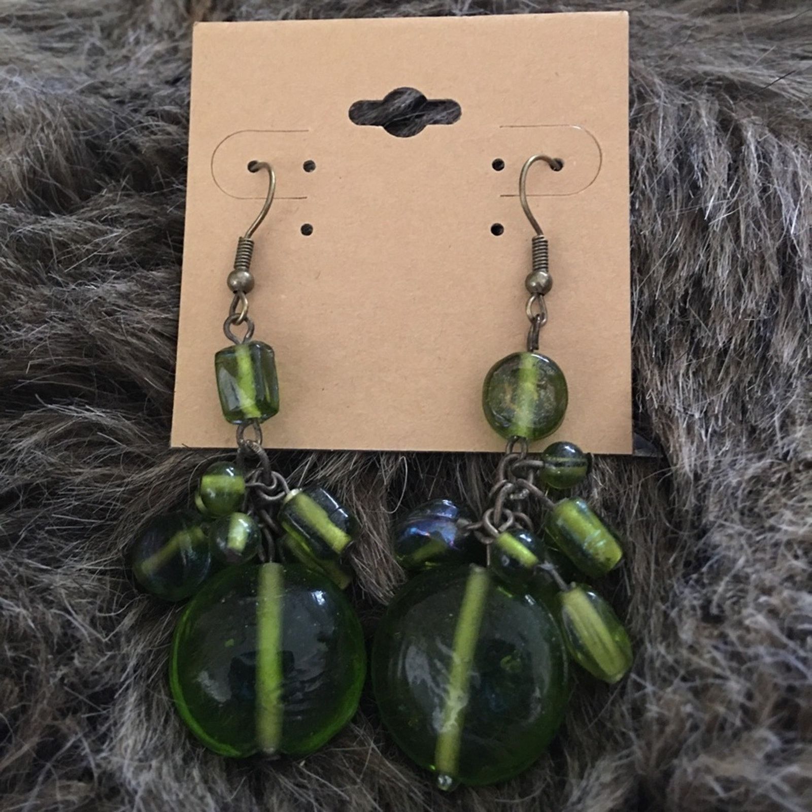 Vintage Vintage green glass drop fish hook earrings Size ONE SIZE - 2 Thumbnail