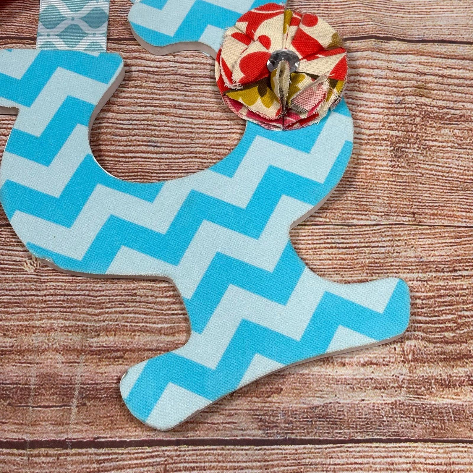 Other Chevron Patterned Wall Decor with Bow Accent Size ONE SIZE - 3 Thumbnail