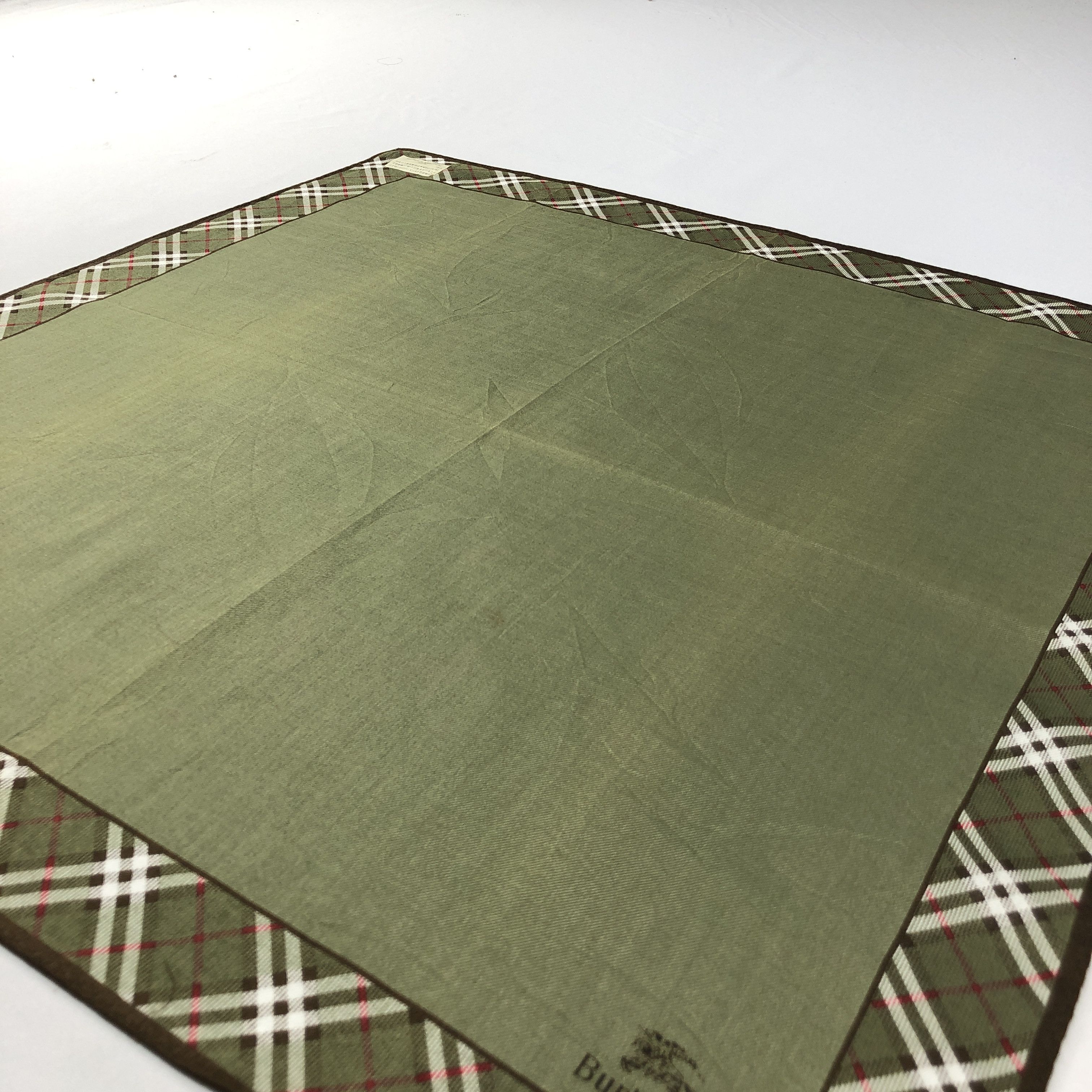 Burberry Burberry Handkerchief Neckerchief Bandana H3077 Size ONE SIZE - 2 Thumbnail
