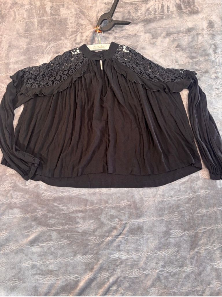 Free People Women's Free People Blouse Size M Black Long Sleeve Lace Size L / US 10 / IT 46 - 1 Thumbnail