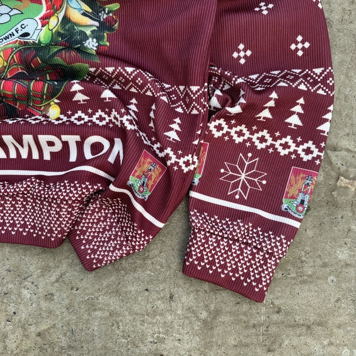 FCTRY LAb Vintage Northampton Town F.C Sweatshirt Sam Cotter Y2K 00s Size US L / EU 52-54 / 3 - 8 Thumbnail