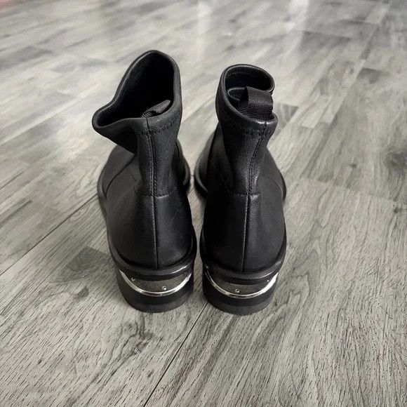 Alexander Wang Alexander Wang Black Leather Ankle Chelsea Boots Size US 9 / IT 39 - 2 Thumbnail