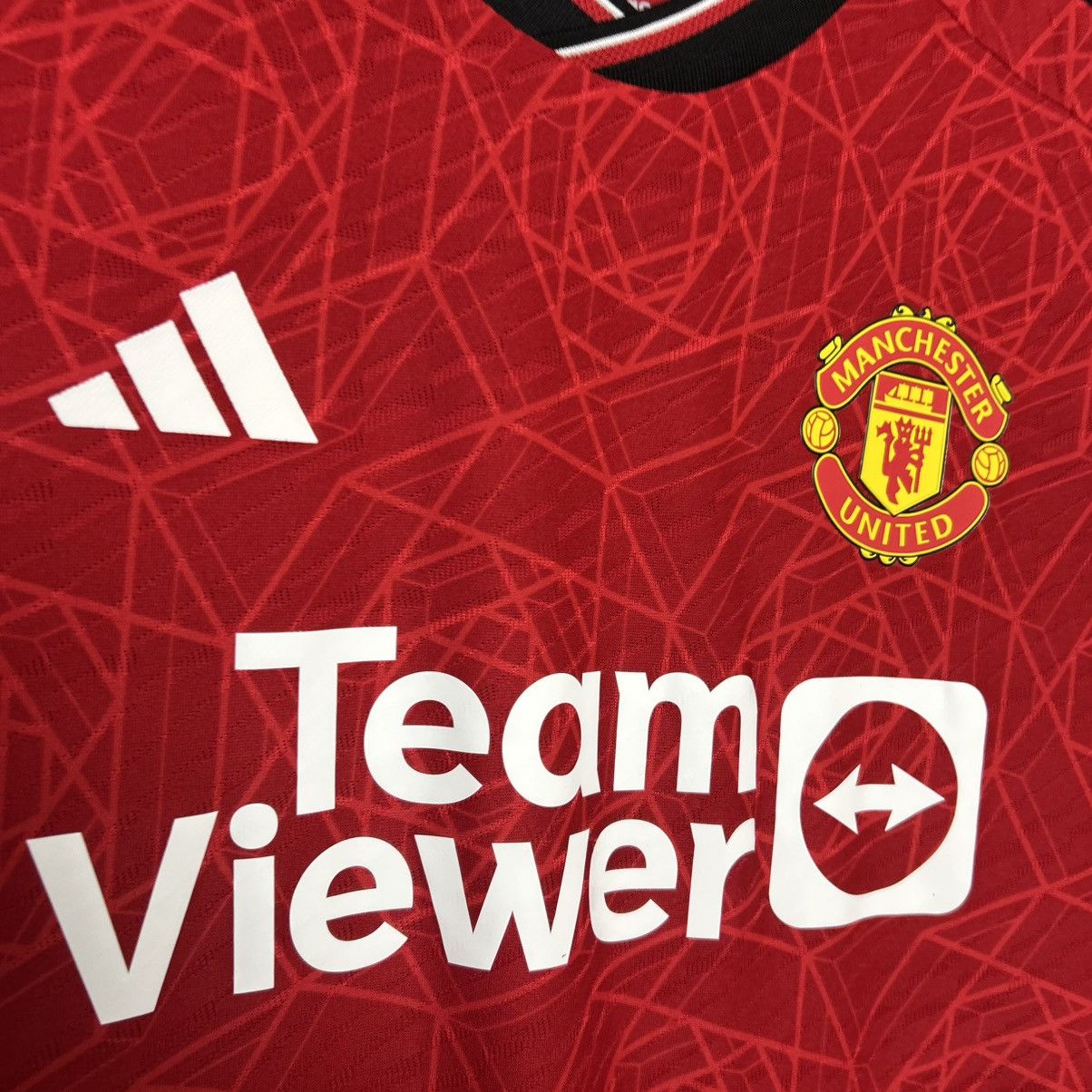 Adidas Mens Adidas Manchester United 2023 Home soccer jersey size M Size US M / EU 48-50 / 2 - 3 Thumbnail