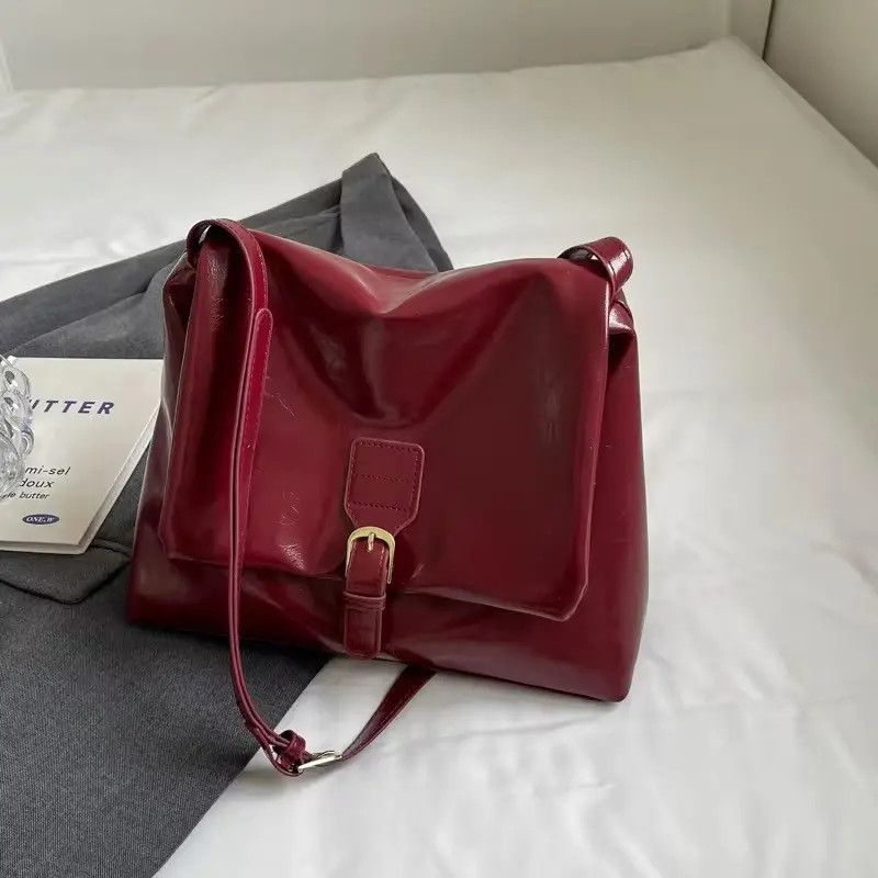 Designer × Japanese Brand Retro Vintage 90’s Trendy Burgundy Shoulder Bag Size ONE SIZE - 4 Thumbnail