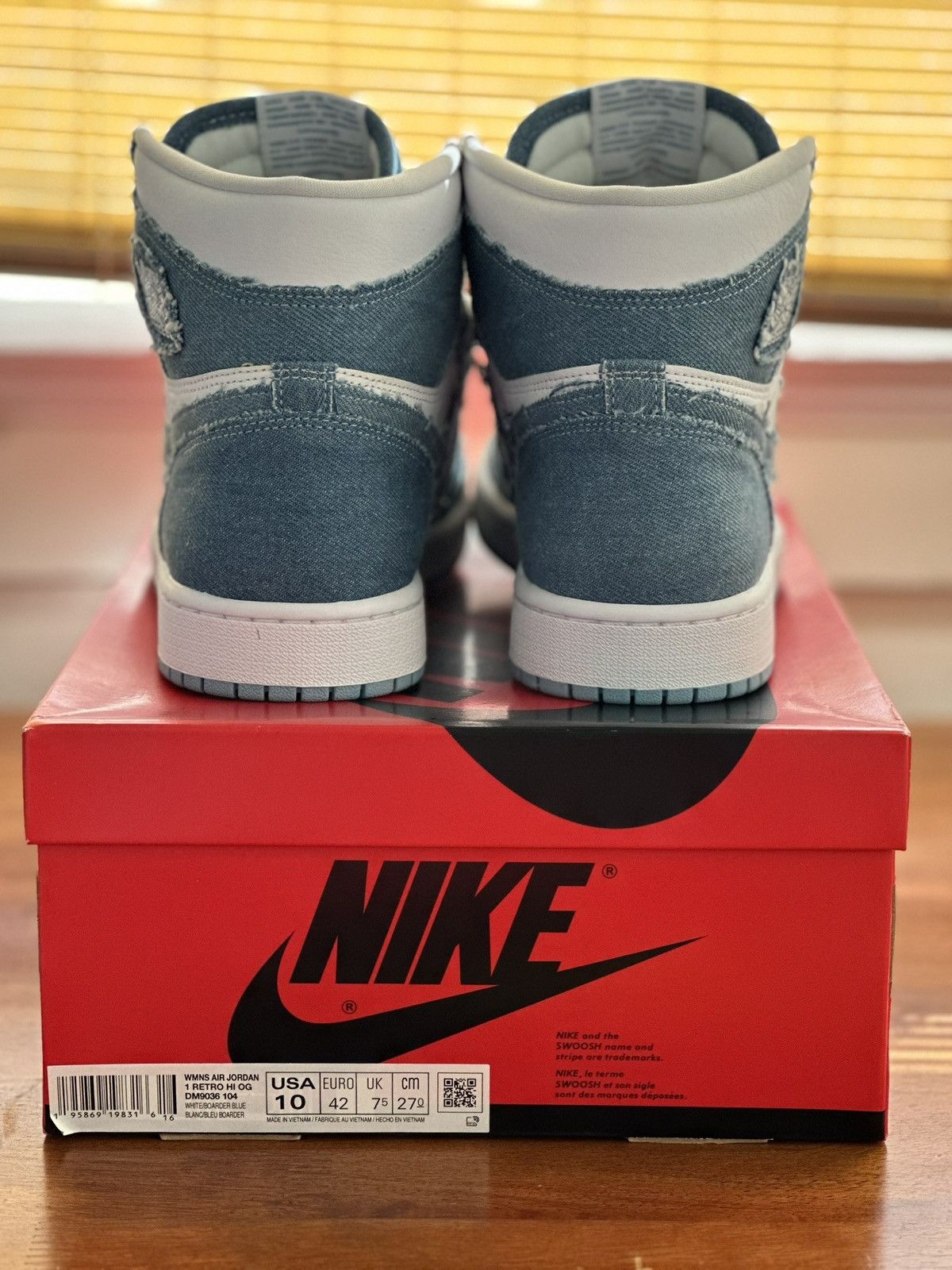 Jordan Brand Nike Air Jordan 1 Retro High OG W Denim Size US 8.5 / EU 41-42 - 2 Thumbnail