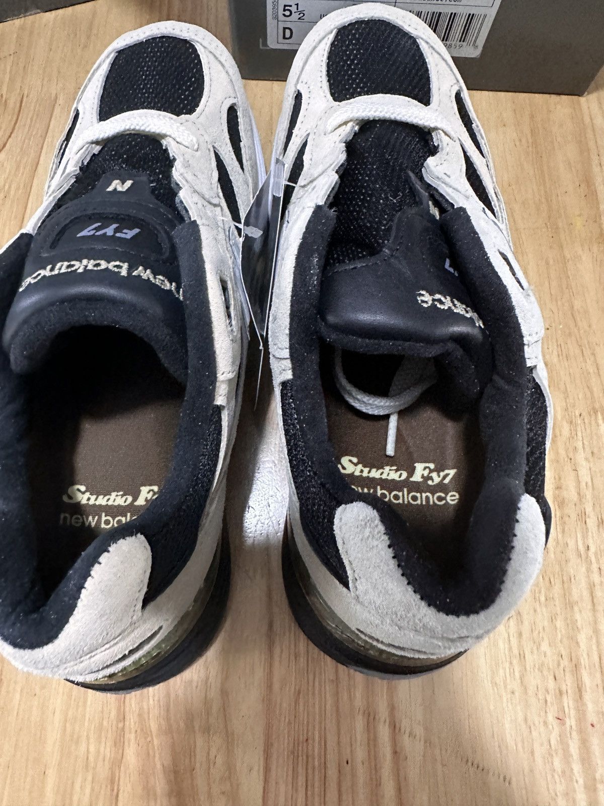 New Balance New Balance x Studio FY7 992 us5.5 Size US 5.5 / EU 38 - 2 Thumbnail
