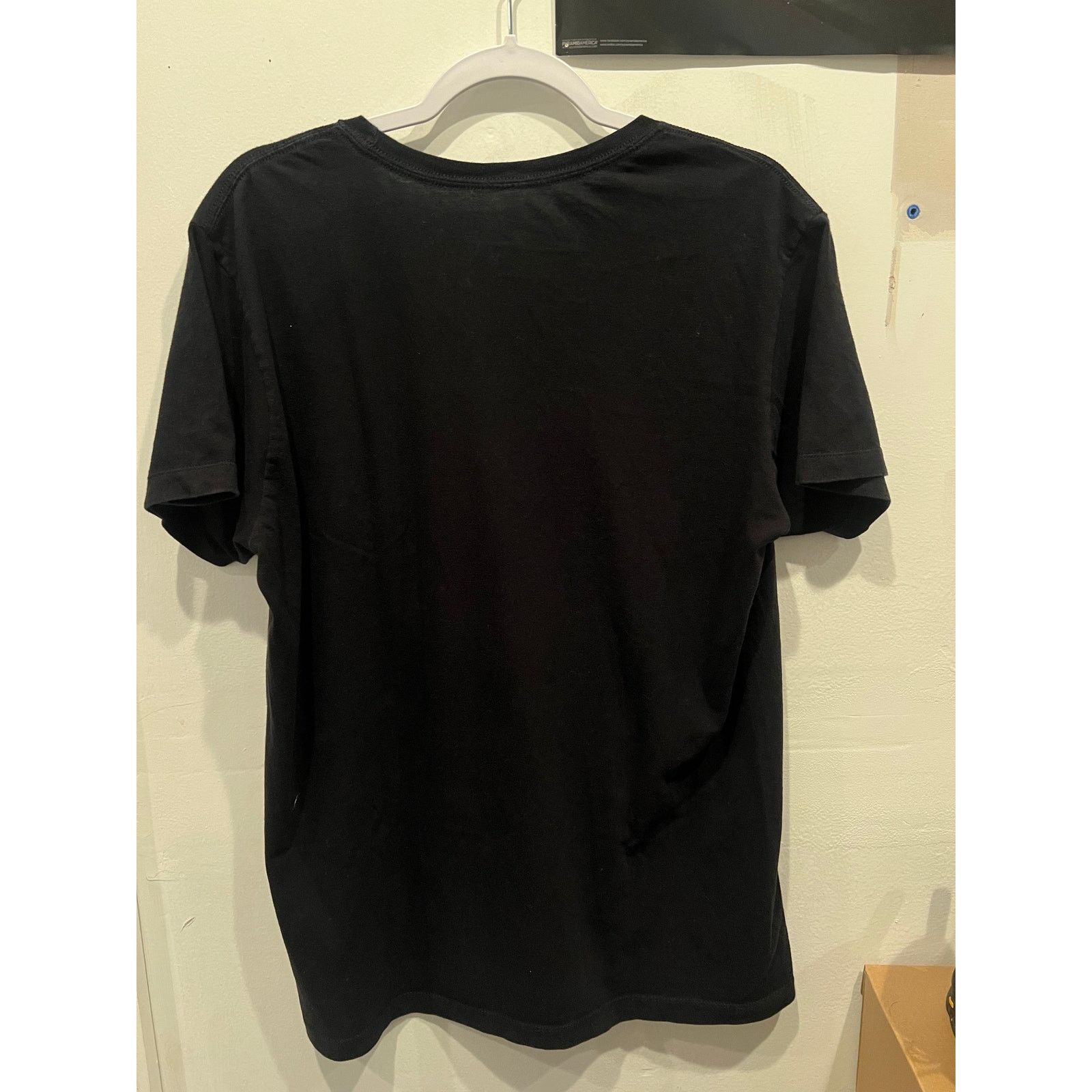Hot Topic Tokyo Ghoul Touka s18 shirt Size US L / EU 52-54 / 3 - 2 Thumbnail