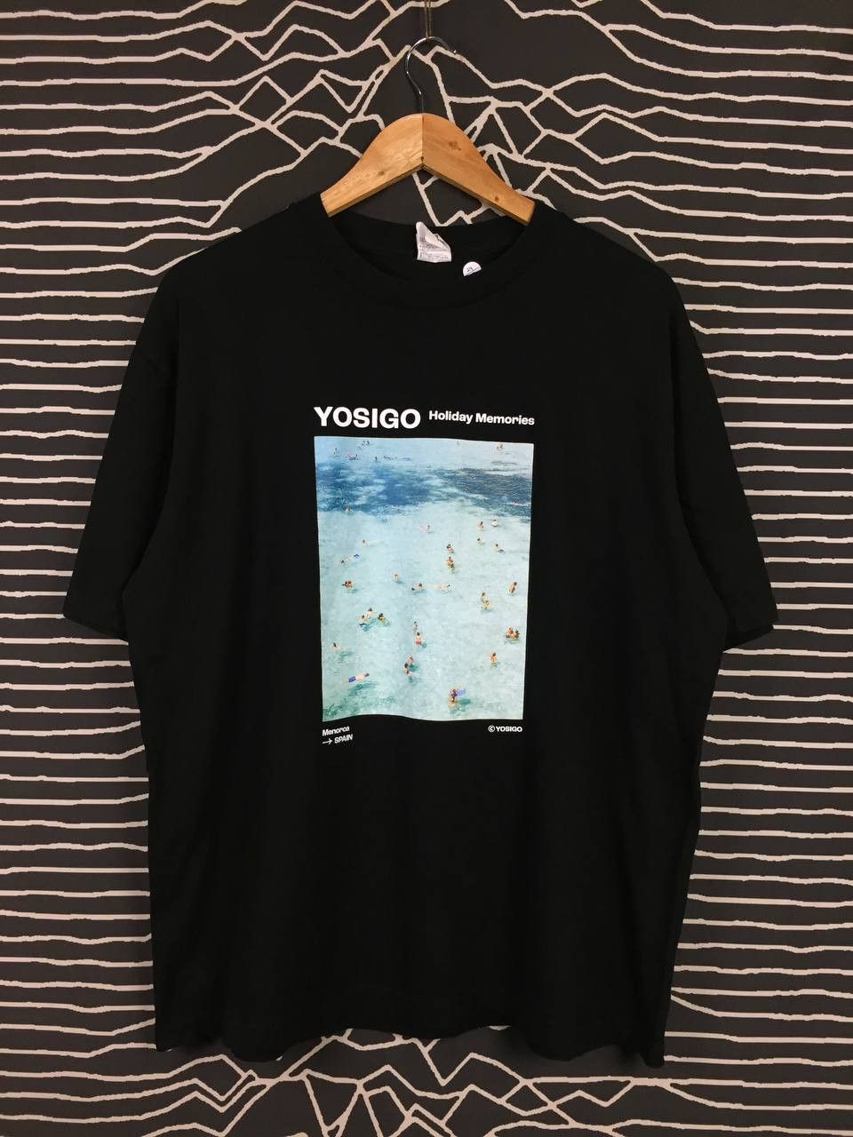Vintage Yosigo Photo Exhibition Holiday Memories Pop Art Tee Size US L / EU 52-54 / 3 - 2 Thumbnail