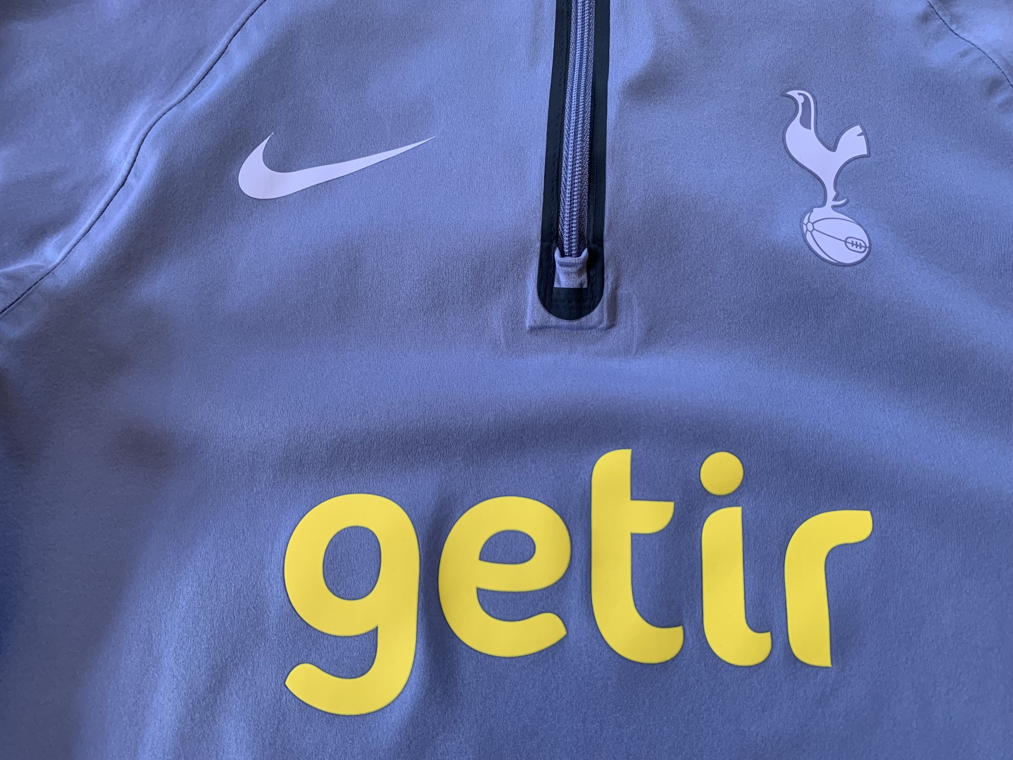 Nike Nike Kids Tottenham Strike Winter Warrior Training Rashguard Size US XXS / EU 40 - 5 Thumbnail