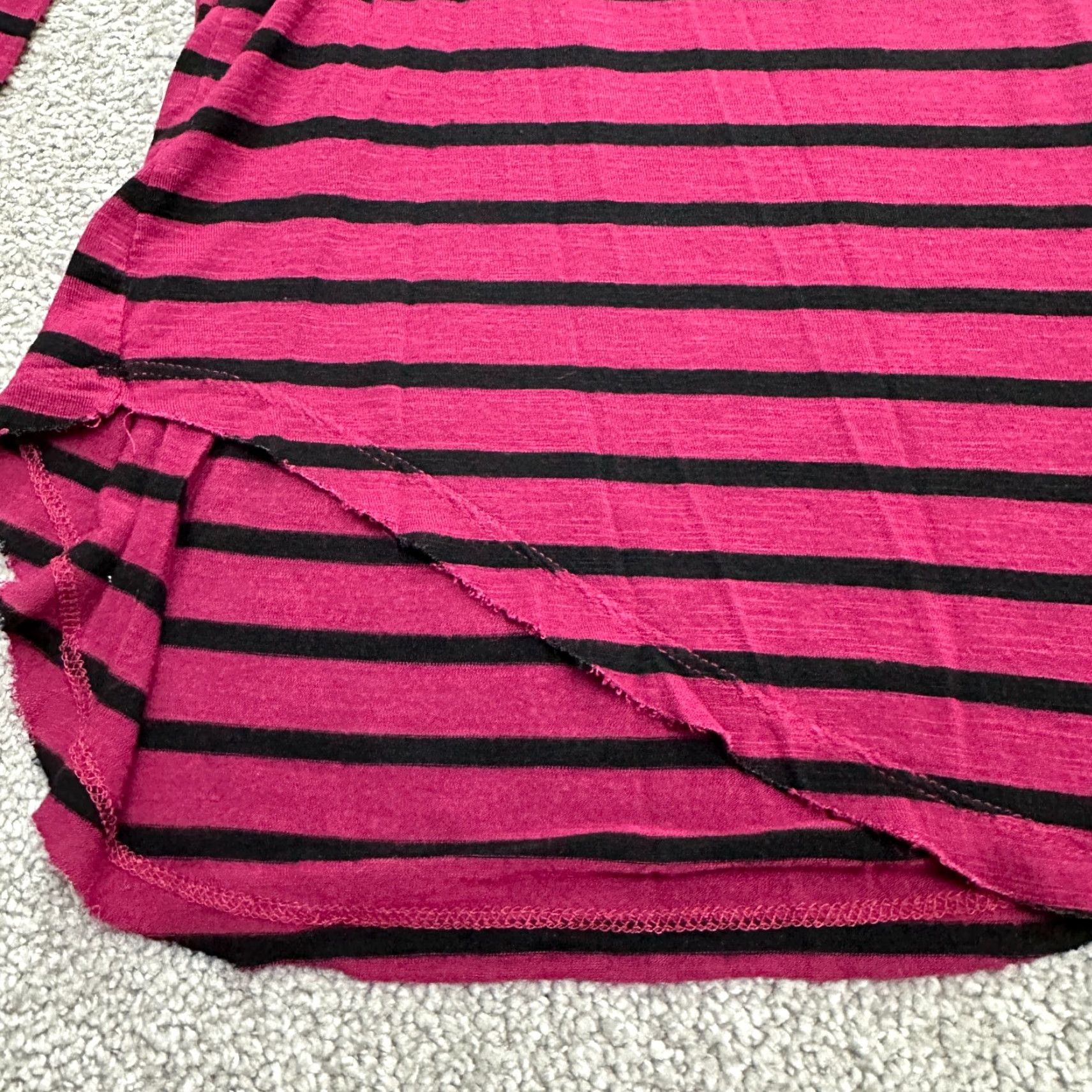 Gloria Vanderbilt Gloria Vanderbilt Blouse Womens S Red Striped Knit Stretch Top Casual Shirt Size S / US 4 / IT 40 - 5 Thumbnail