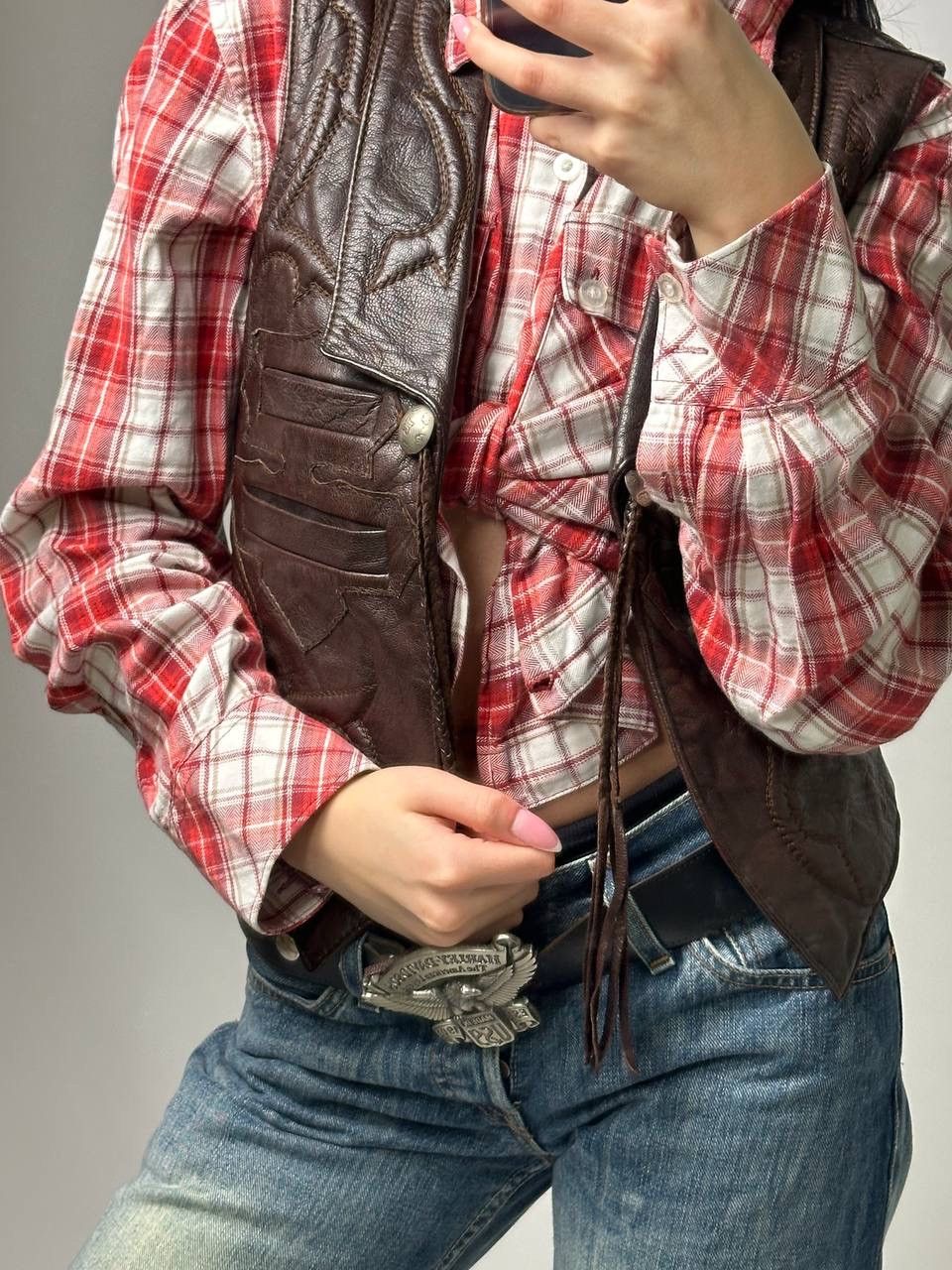 Cowboy Equipment 80s Cowboy Handmade Wester Leather Vest Mexico Vintage Spain Size S / US 4 / IT 40 - 8 Thumbnail