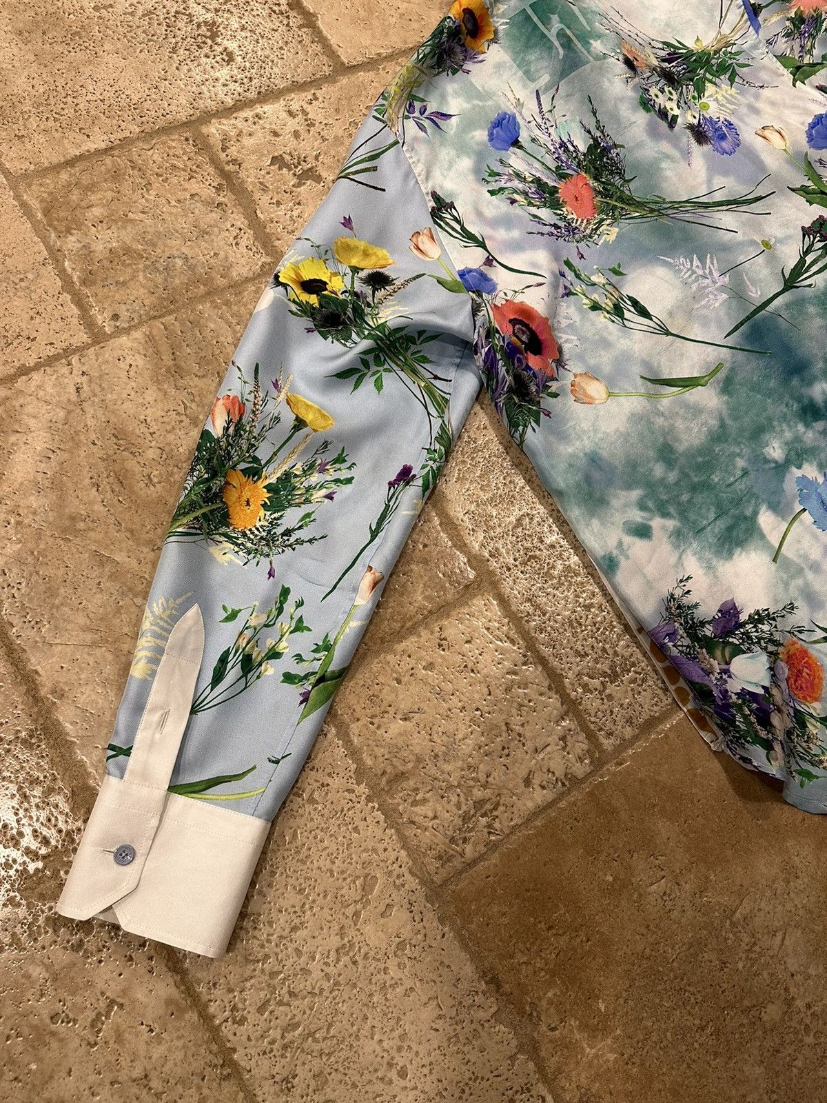 Louis Vuitton Louis Vuitton Virgil Abloh SS20 Floral Silk Button Up Shirt Size US M / EU 48-50 / 2 - 13 Thumbnail