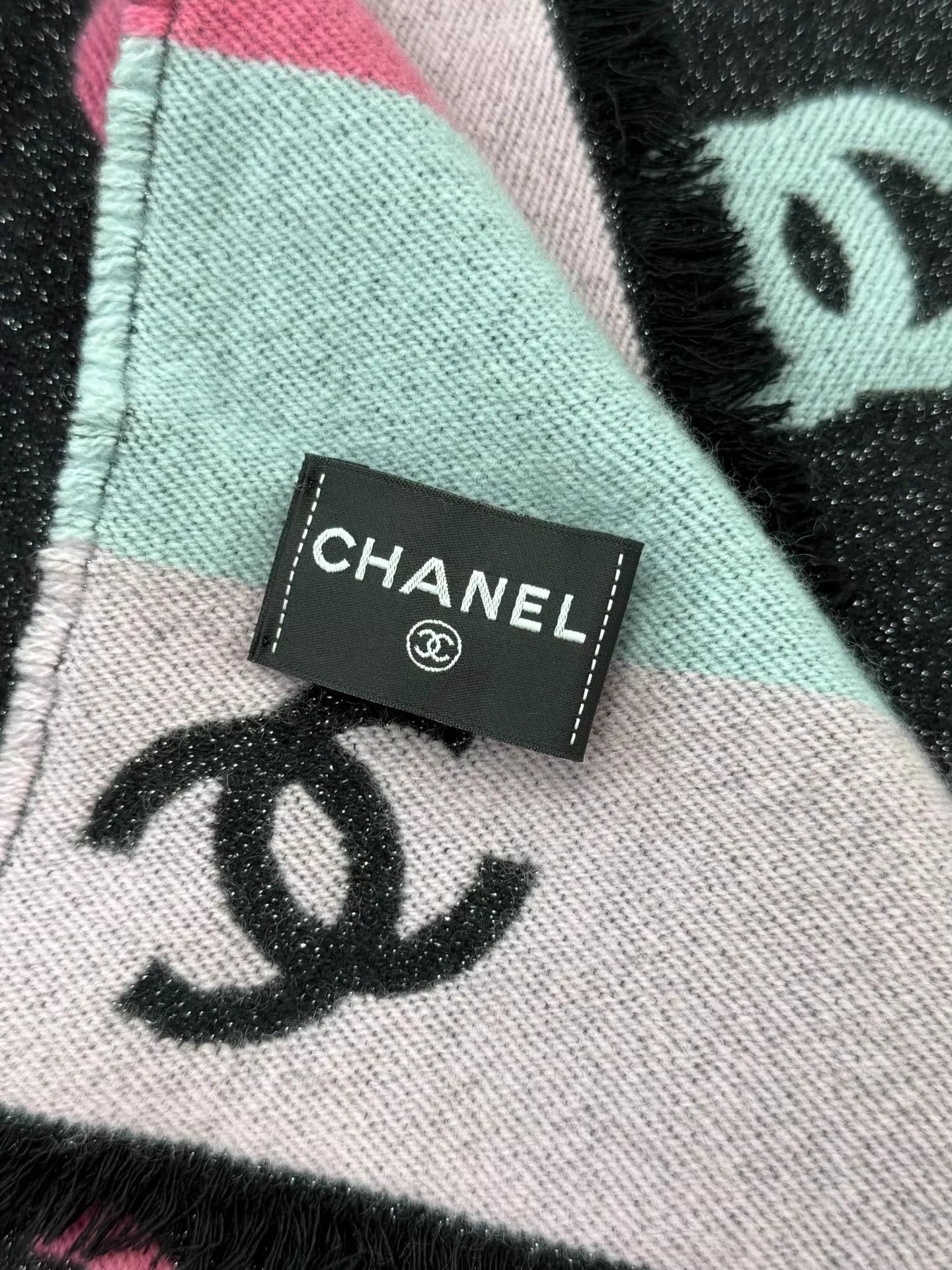 Chanel Chanel Rainbow Lg Logo Double-Faced Cashmere Oversized Shawl Size ONE SIZE - 4 Thumbnail