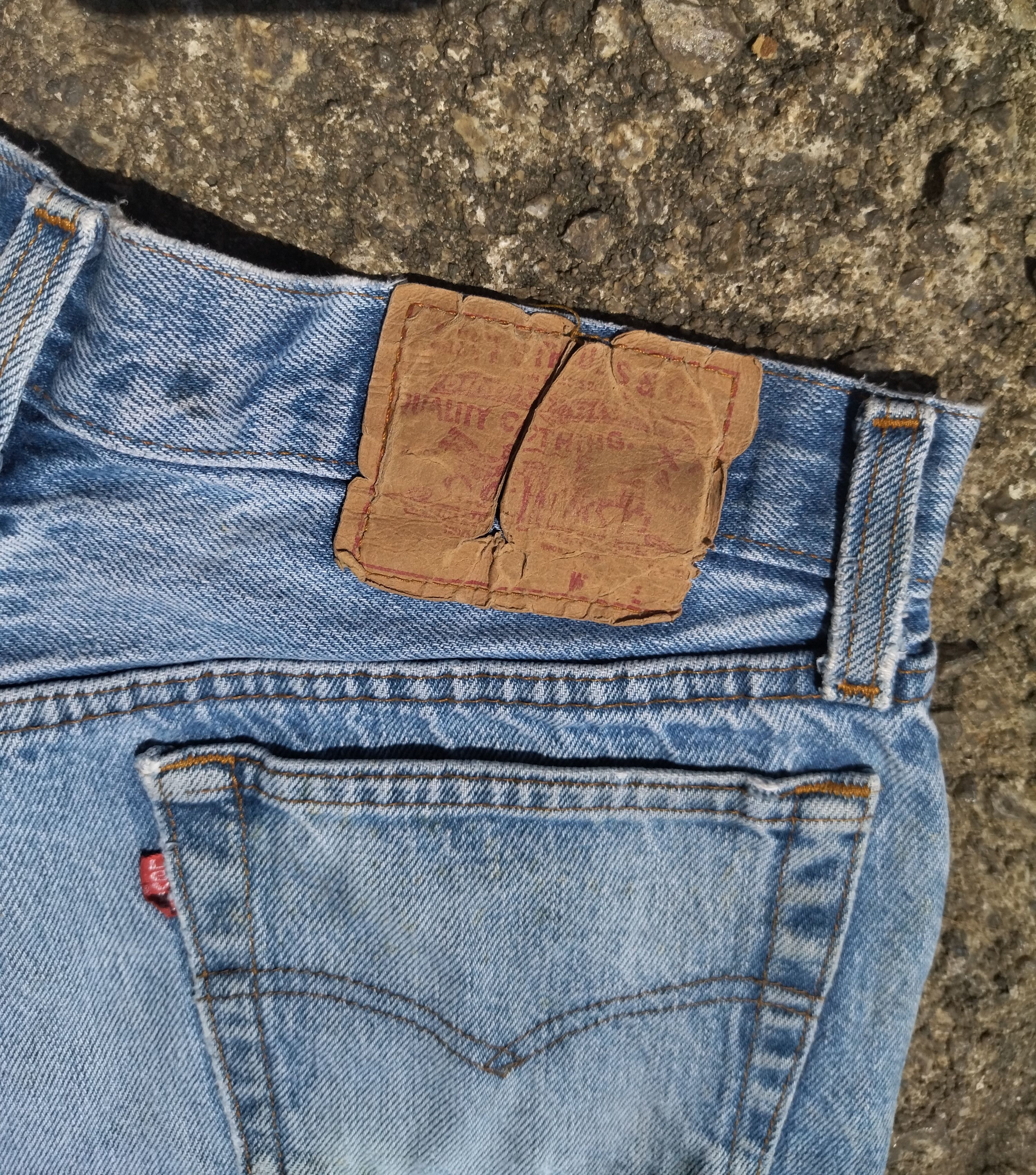 Levi's Vintage Levis 501 Distressed 70s and 80s made in USA size 28 Size 28" / US 6 / IT 42 - 9 Thumbnail