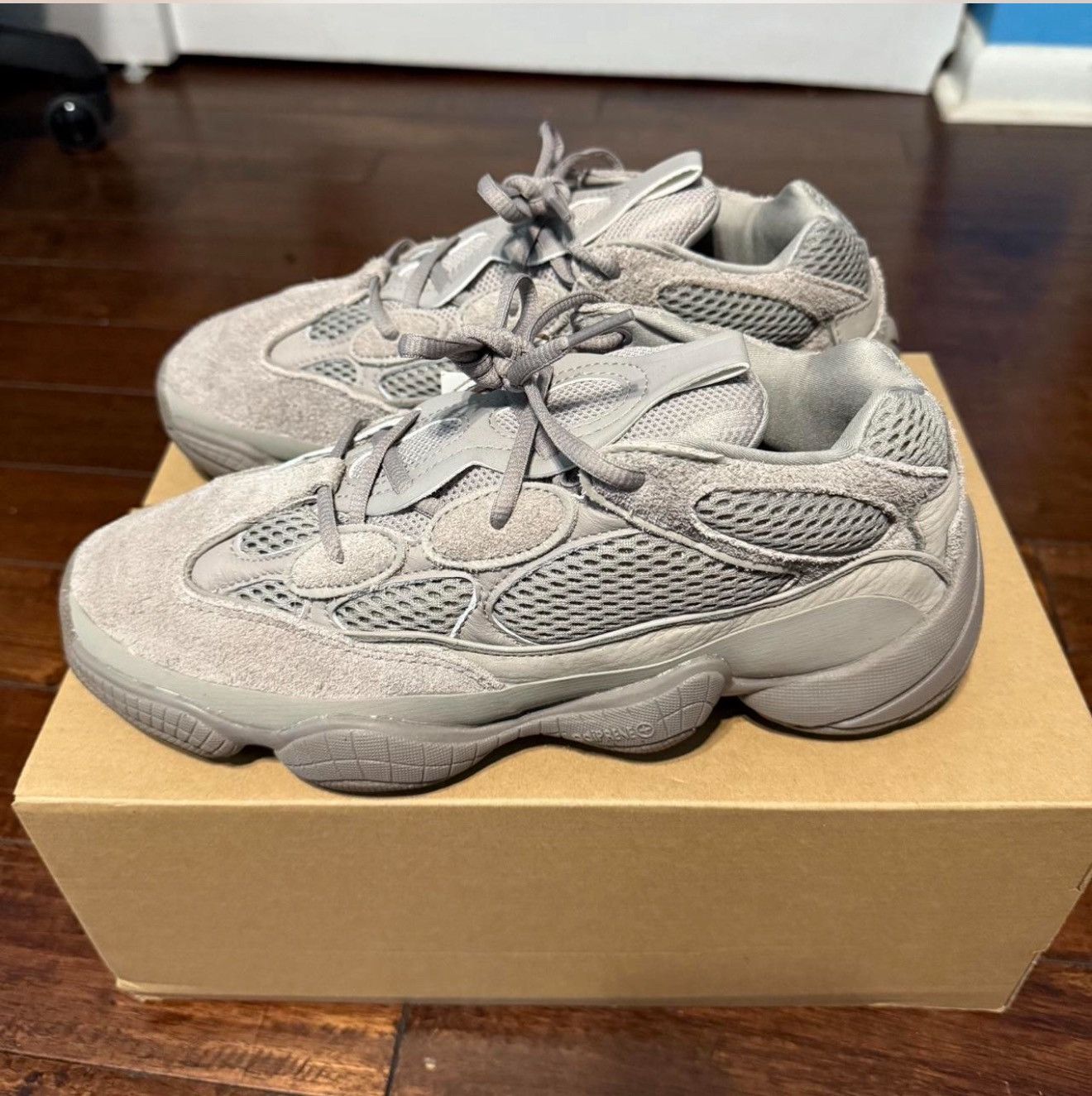 Yeezy YEEZY 500 ASH GREY Size US 9.5 / EU 42-43 - 3 Thumbnail