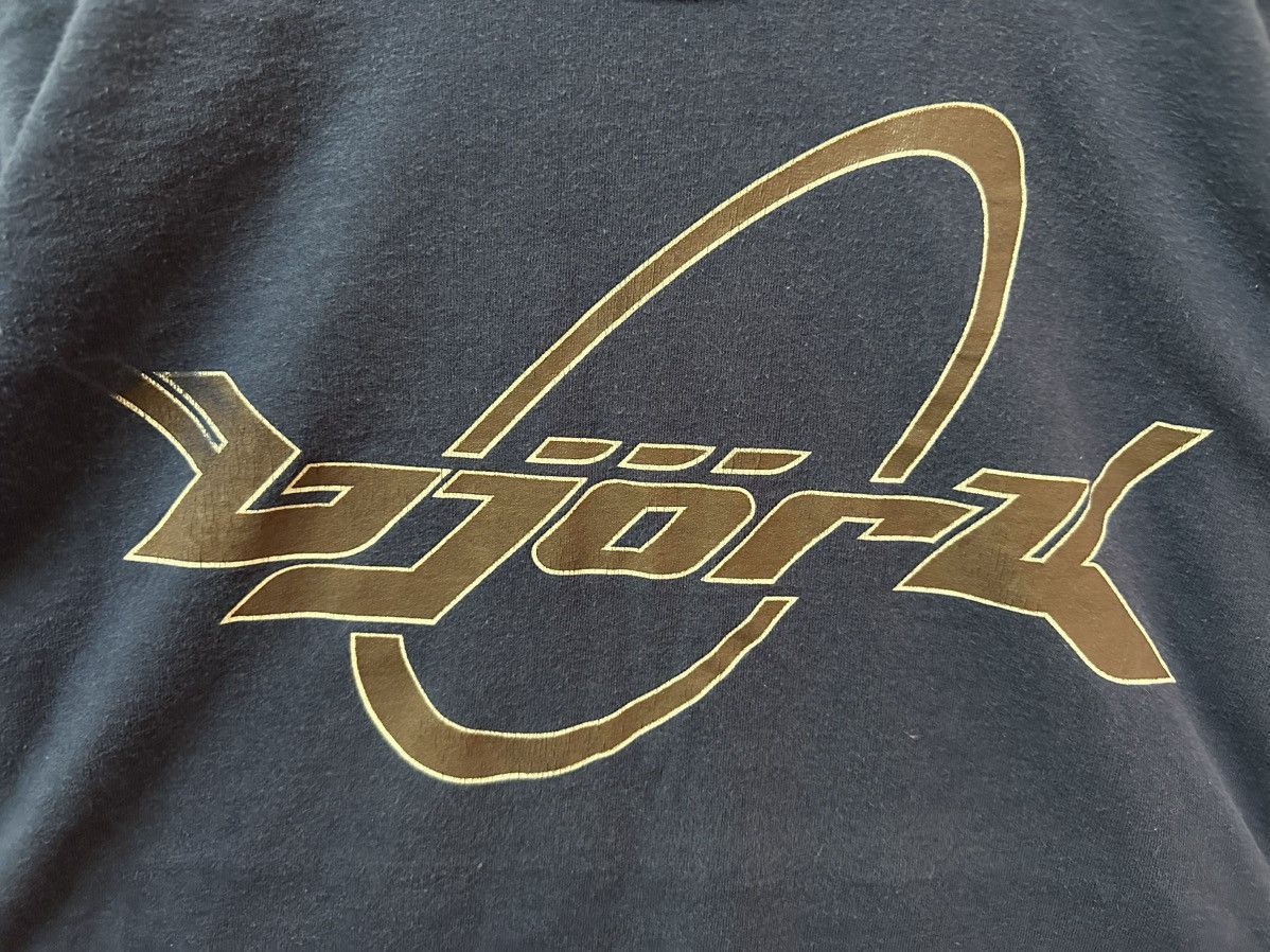 Band Tees vintage OG 90s BJORK big logo screen star promo t-shirts Size US M / EU 48-50 / 2 - 3 Thumbnail