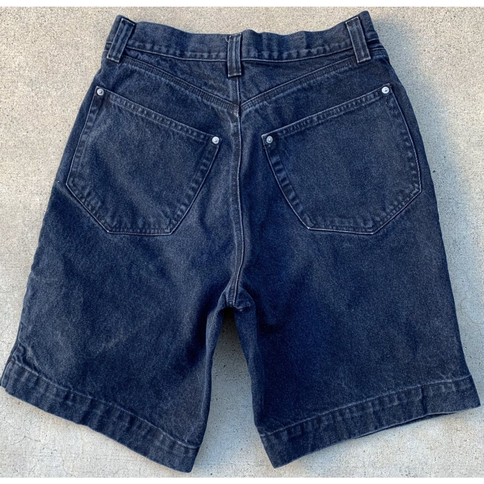 Banana Republic vtg Banana Republic Safari & Travel Co denim shorts Jorts 80s Size 12 Blue Denim 5 pocket Button fly Mens Womens Boys Girls Size 34" / US 12 / IT 48 - 4 Thumbnail