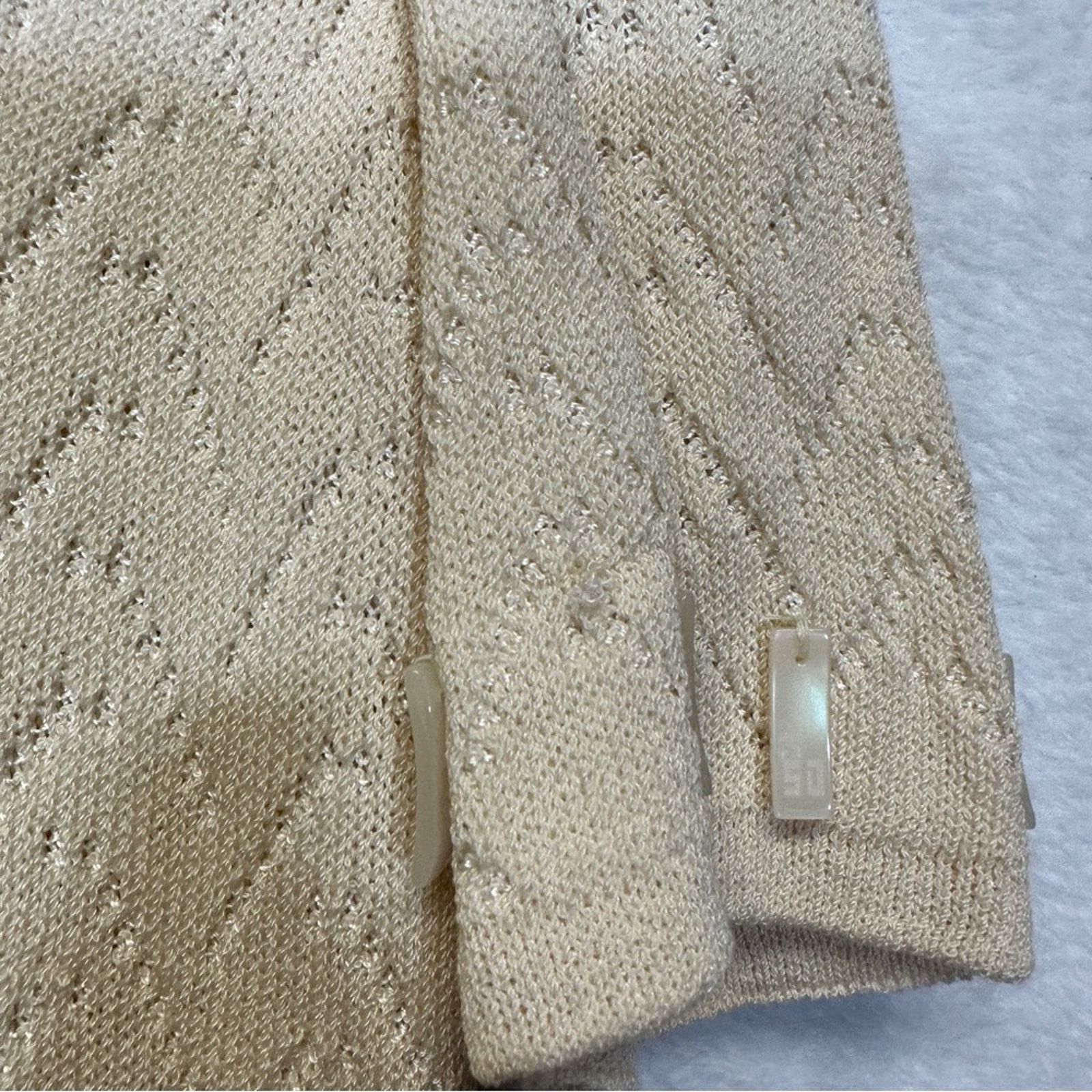 St. John St. John Sport Cream Knit Beaded Short Sleeve Top Size XS Size XS / US 0-2 / IT 36-38 - 9 Thumbnail