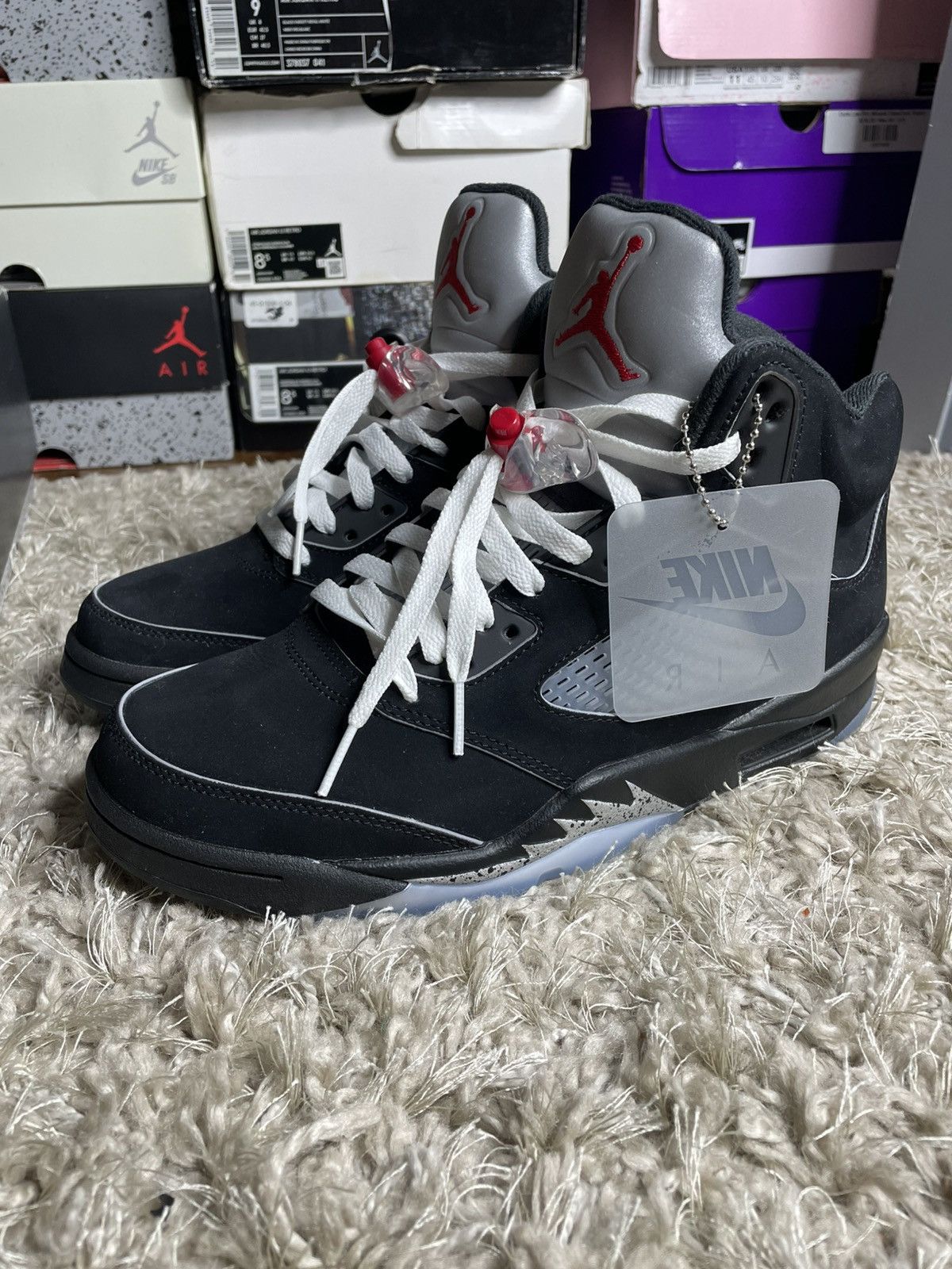 Jordan Brand Jordan 5 Black Metallic Size US 8.5 / EU 41-42 - 1 Thumbnail