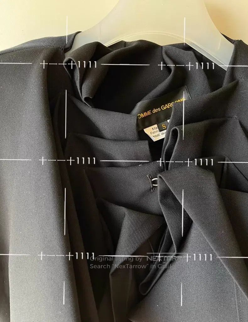 Comme des Garcons Comme Des Garcons Folding modeling three-dimensional short Size S / US 4 / IT 40 - 8 Thumbnail