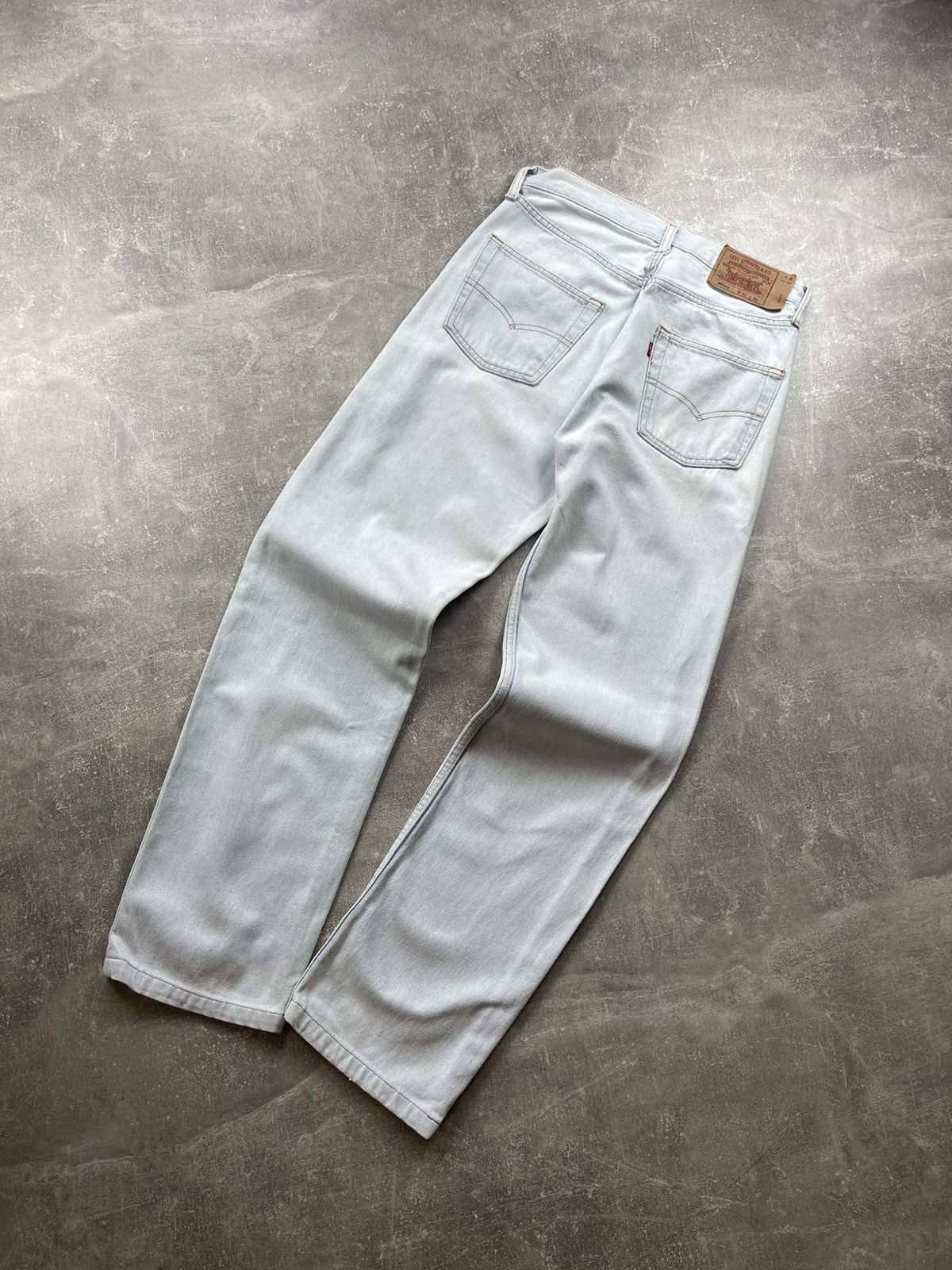 Levi's × Vintage Vintage Levi's 501xx Jeans USA Made Light Wash 90s Button Size US 32 / EU 48 - 1 Thumbnail