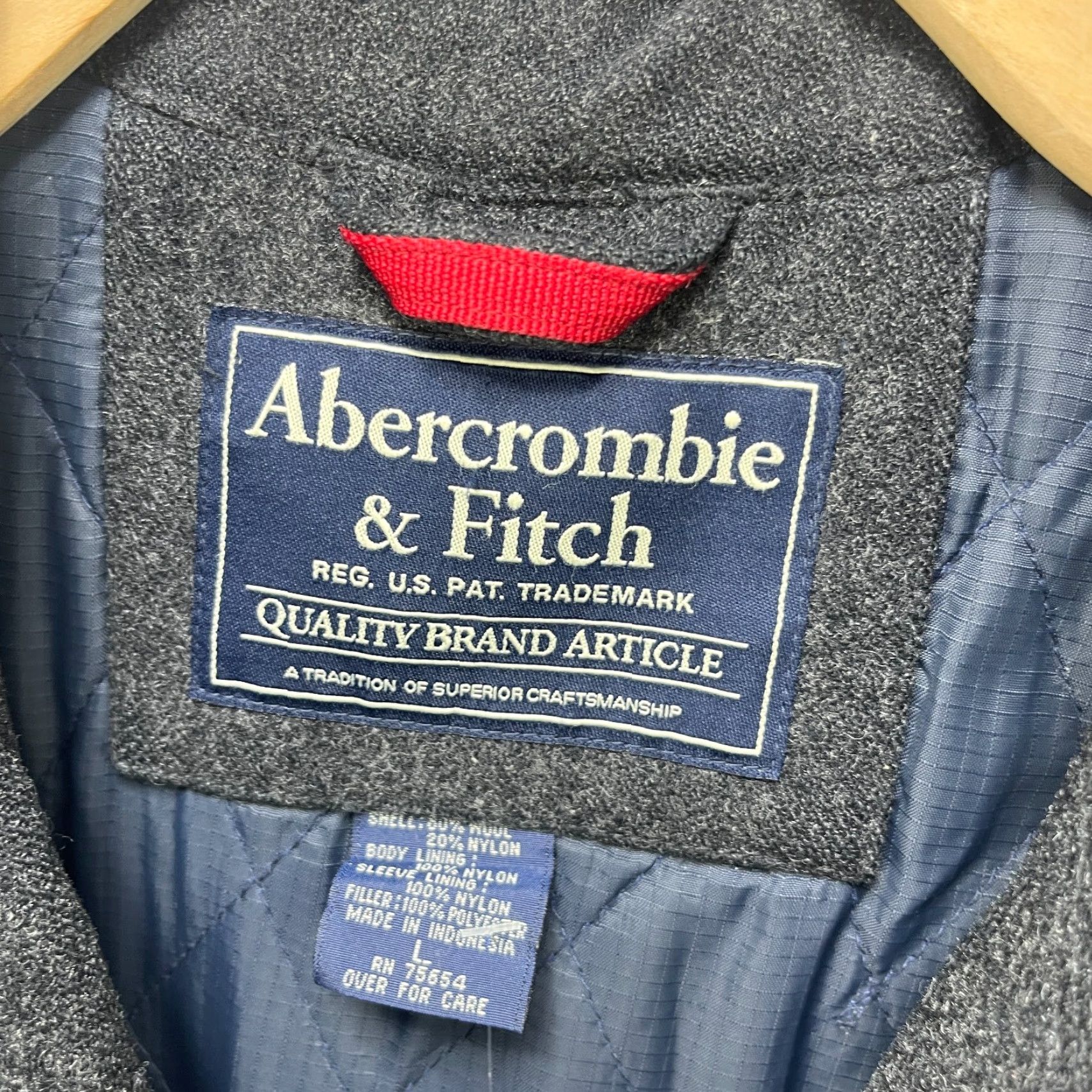 Abercrombie & Fitch VINTAGE Abercrombie & Fitch Men’s Gray Wool Blend Full Zip Jacket Coat L Large Gray Regular Wool Jacket Full Zip Pea Coat Western Casual Mens Size US L / EU 52-54 / 3 - 5 Thumbnail